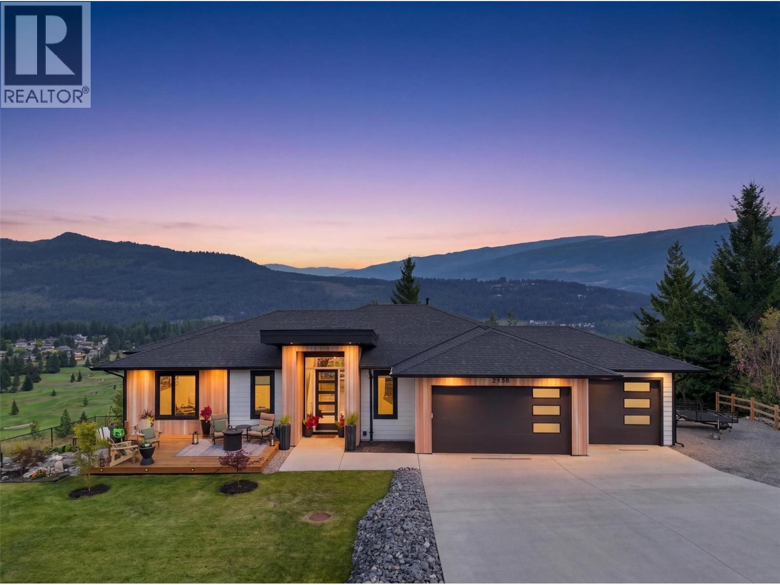 2486 Highlands Drive, South Shuswap, British Columbia  V0E 1H2 - Photo 3 - 10399530
