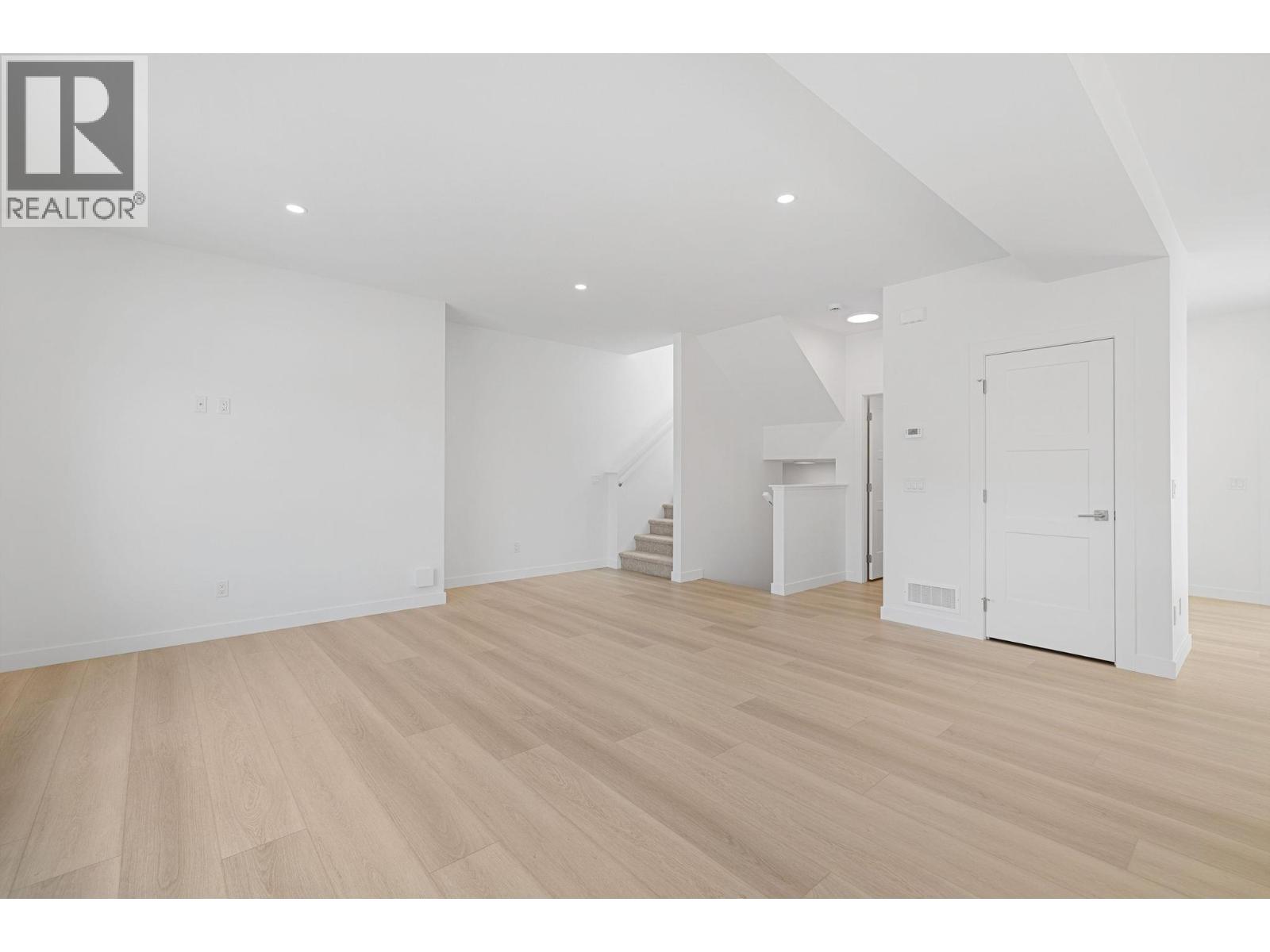 434 Arrowleaf Rise, Coldstream, British Columbia  V1B 2M4 - Photo 6 - 10399516