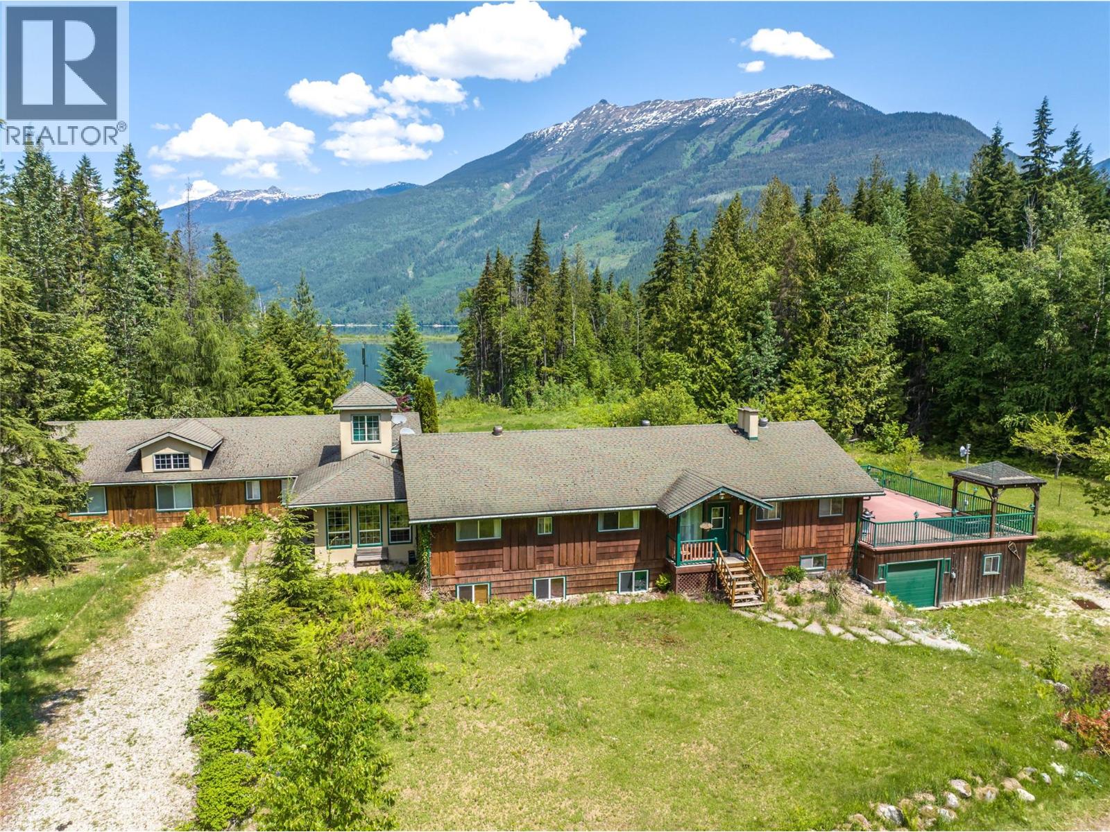 4200 Highway 23 South Highway S, Revelstoke, British Columbia  V0E 2S0 - Photo 13 - 10399057