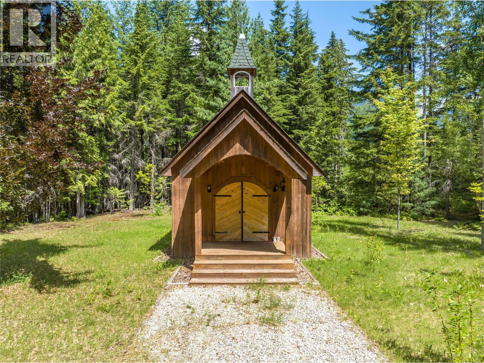 4200 Highway 23 South Highway S, Revelstoke, British Columbia  V0E 2S0 - Photo 18 - 10399057