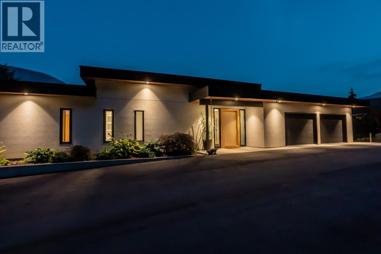 988 3a Highway, Nelson, British Columbia  V1L 6J5 - Photo 2 - 10399616