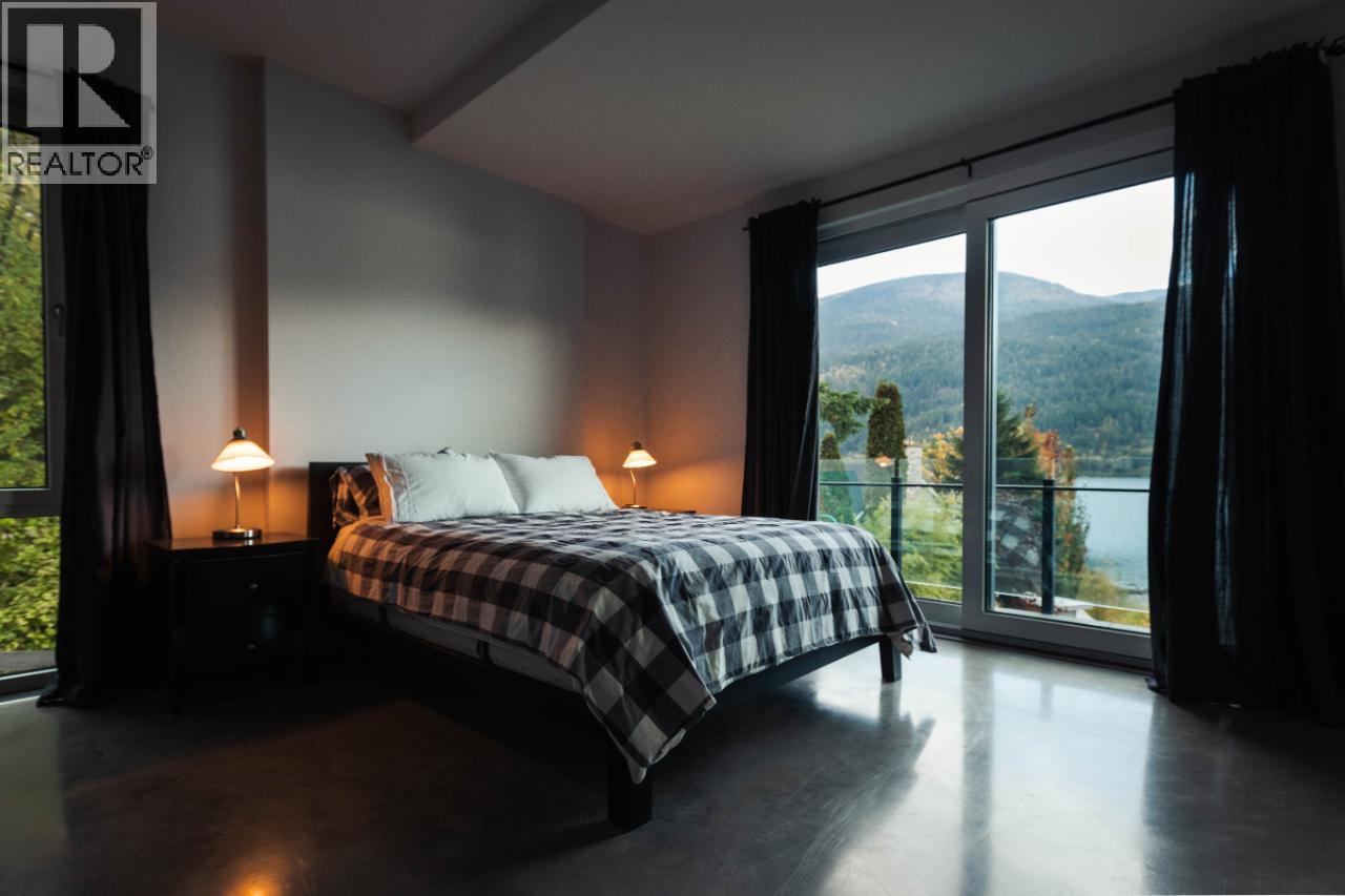 988 3a Highway, Nelson, British Columbia  V1L 6J5 - Photo 28 - 10399616