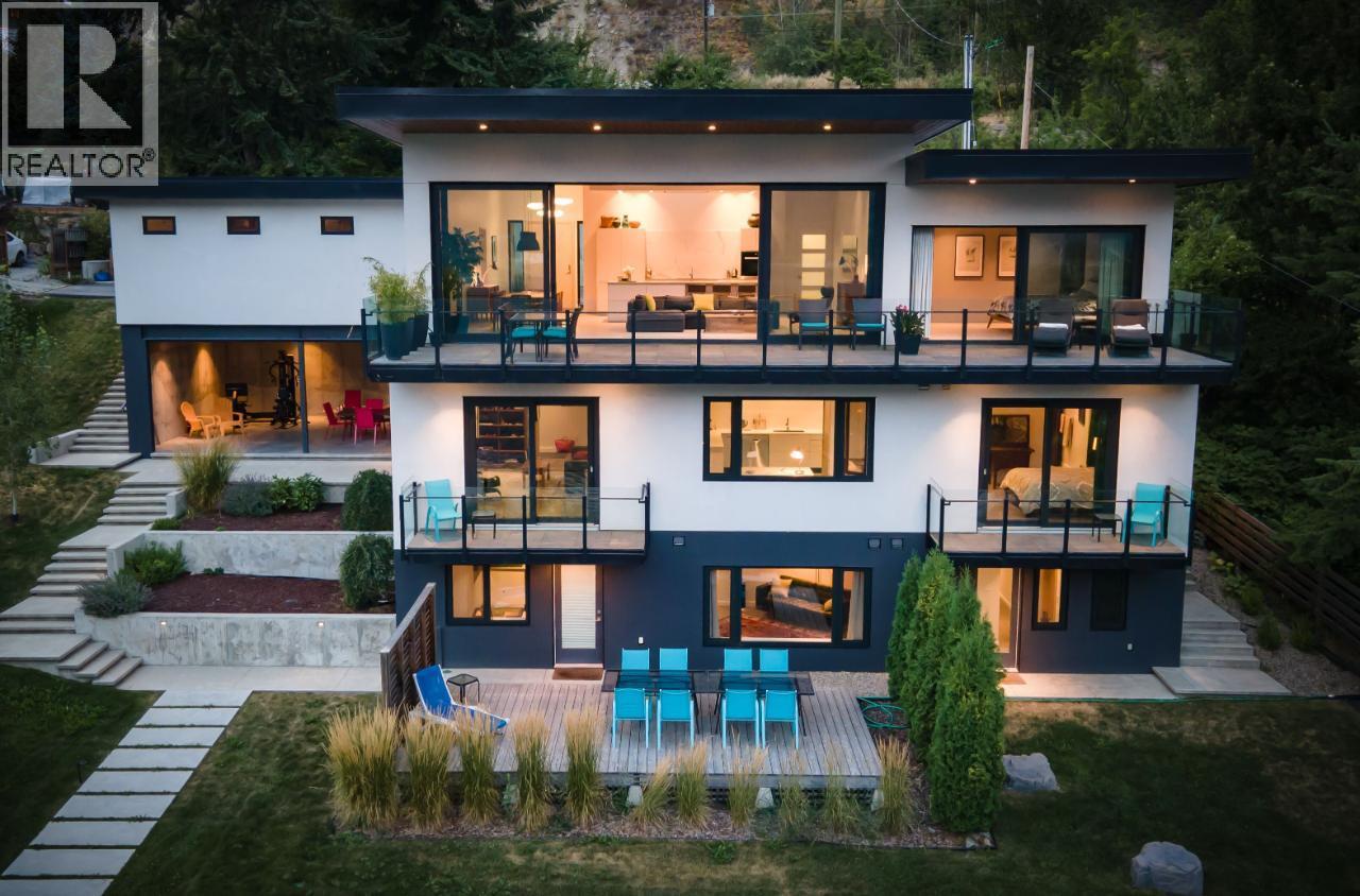 988 3a Highway, Nelson, British Columbia  V1L 6J5 - Photo 3 - 10399616
