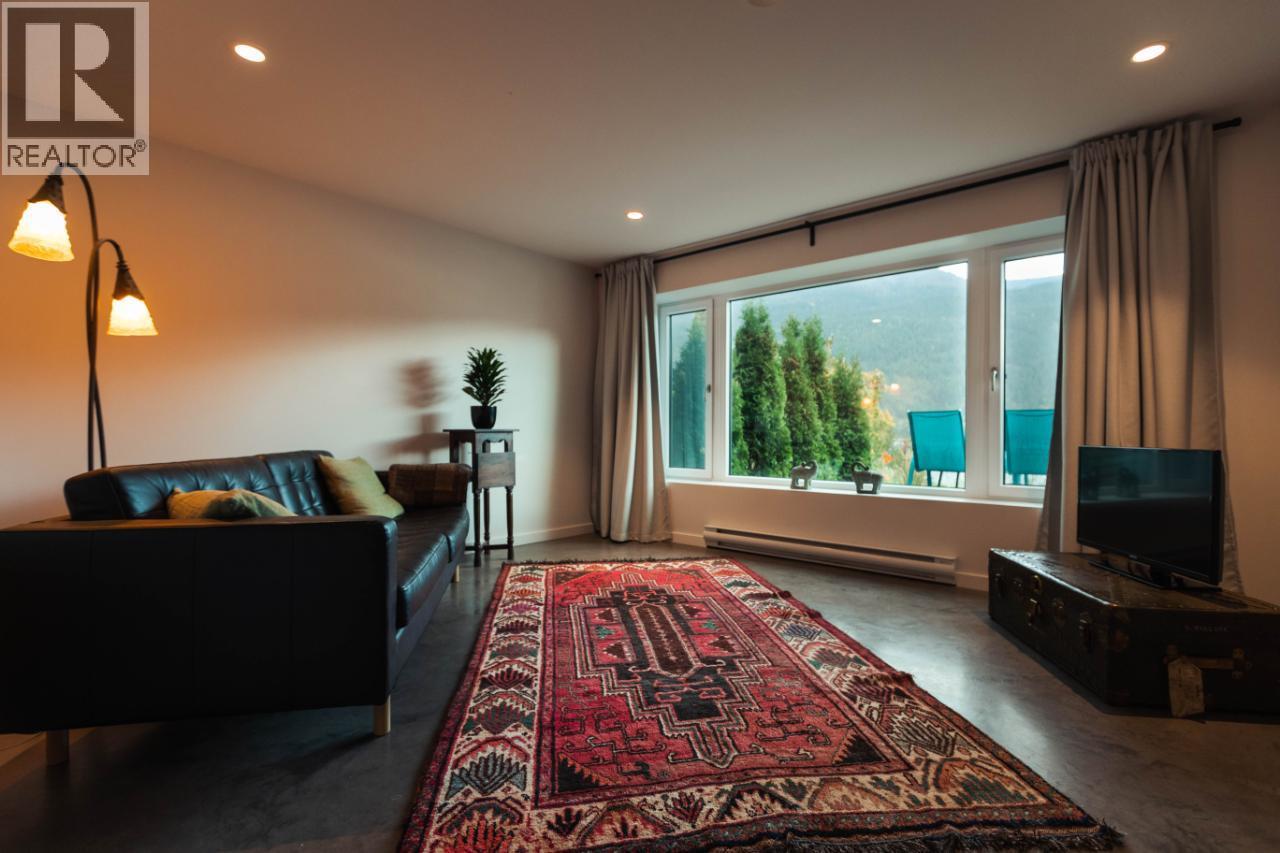 988 3a Highway, Nelson, British Columbia  V1L 6J5 - Photo 39 - 10399616
