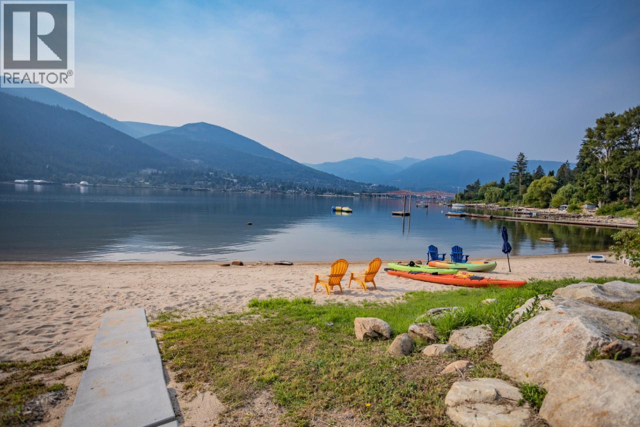 988 3a Highway, Nelson, British Columbia  V1L 6J5 - Photo 43 - 10399616