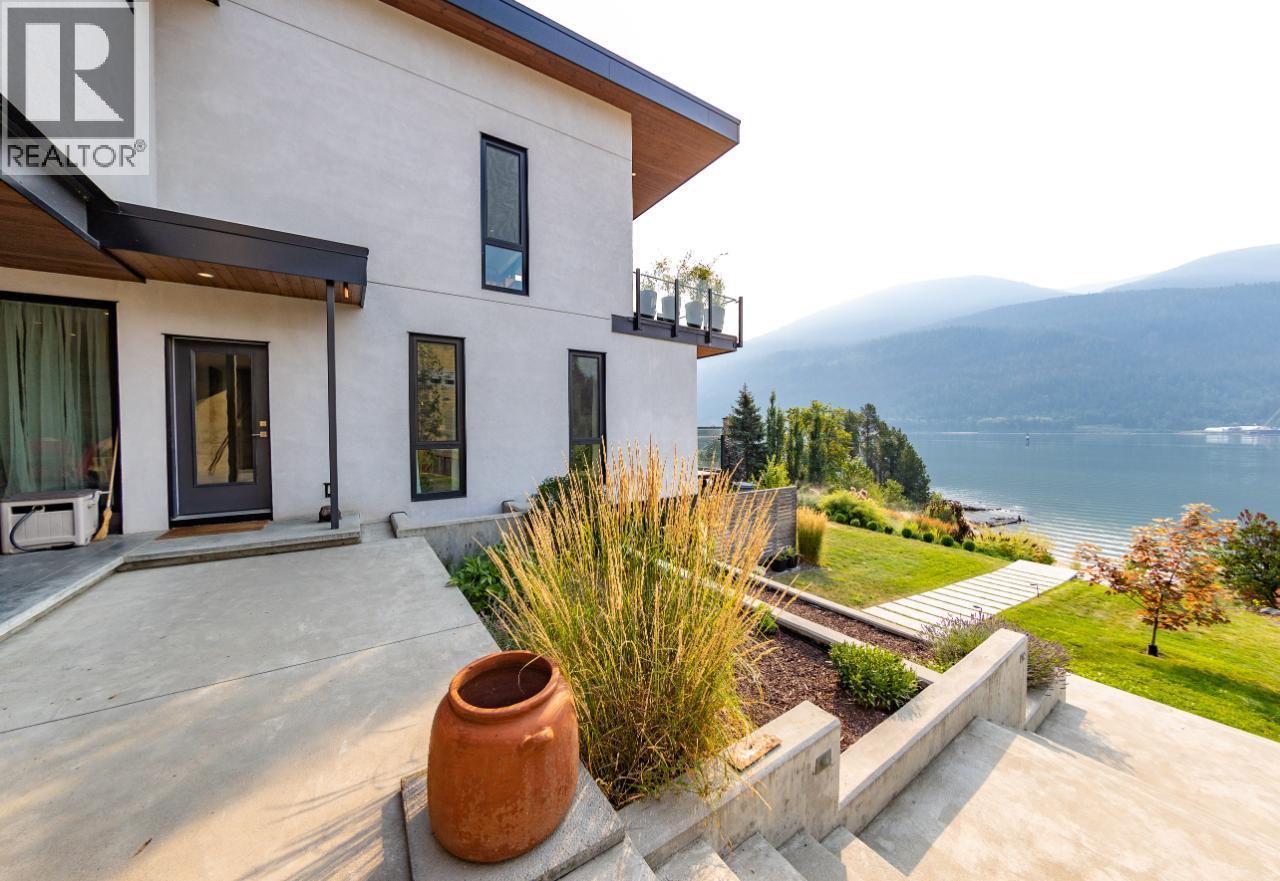 988 3a Highway, Nelson, British Columbia  V1L 6J5 - Photo 56 - 10399616