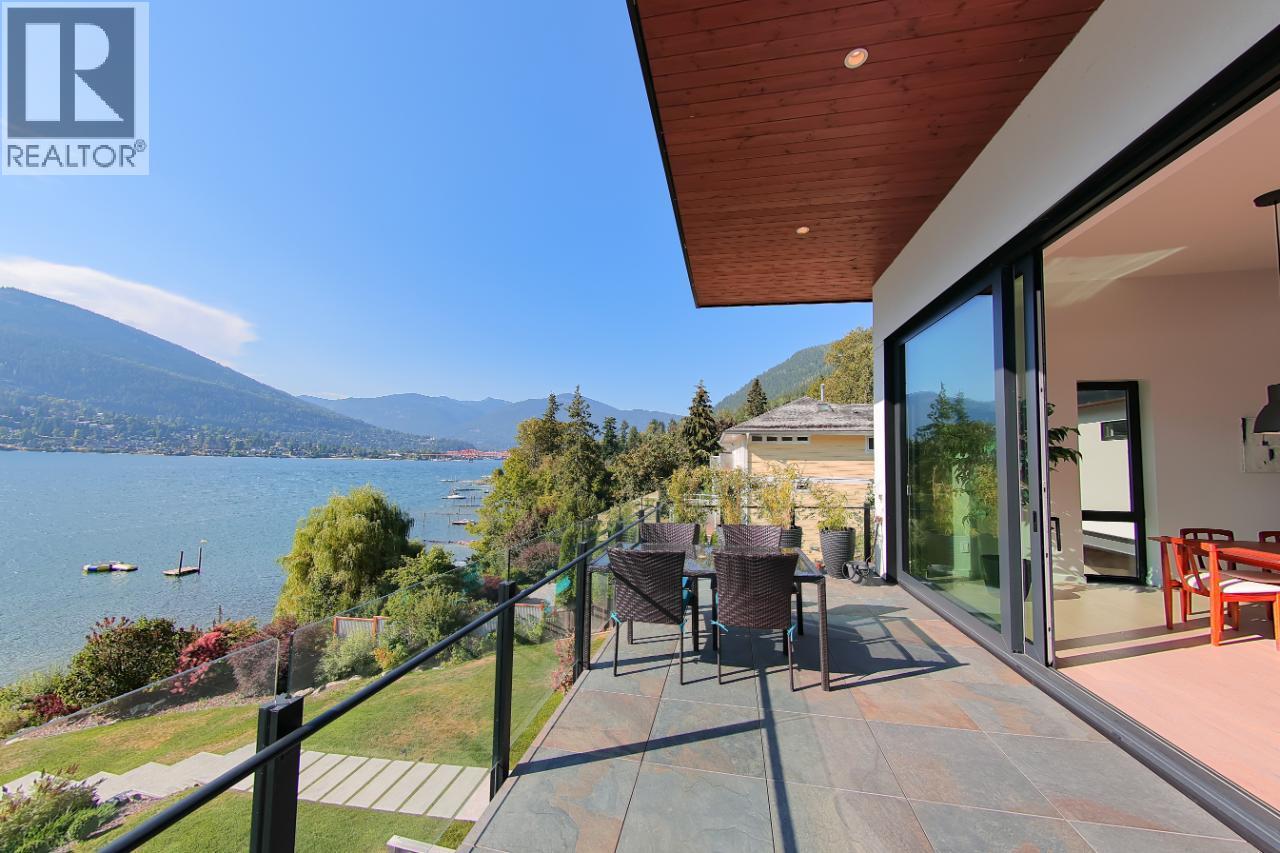 988 3a Highway, Nelson, British Columbia  V1L 6J5 - Photo 8 - 10399616