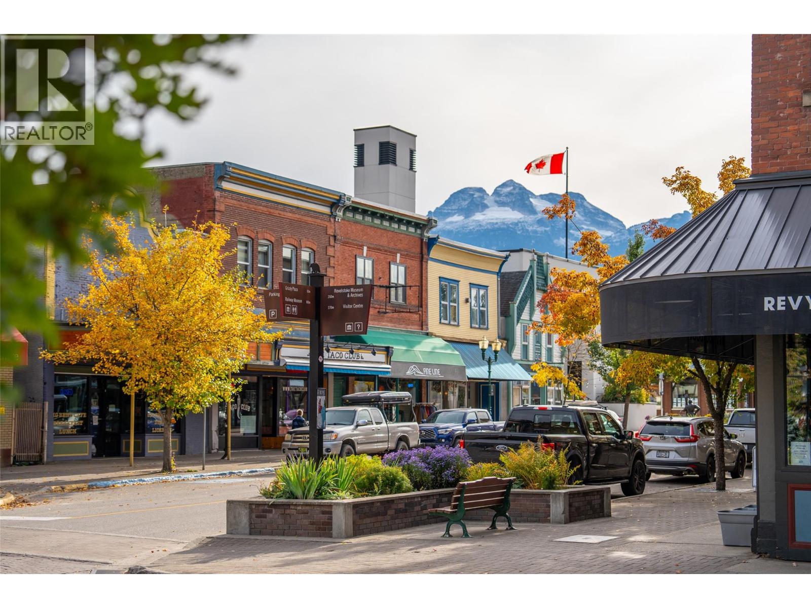 206 Mackenzie Avenue, Revelstoke, British Columbia  V0E 2S0 - Photo 5 - 10399244