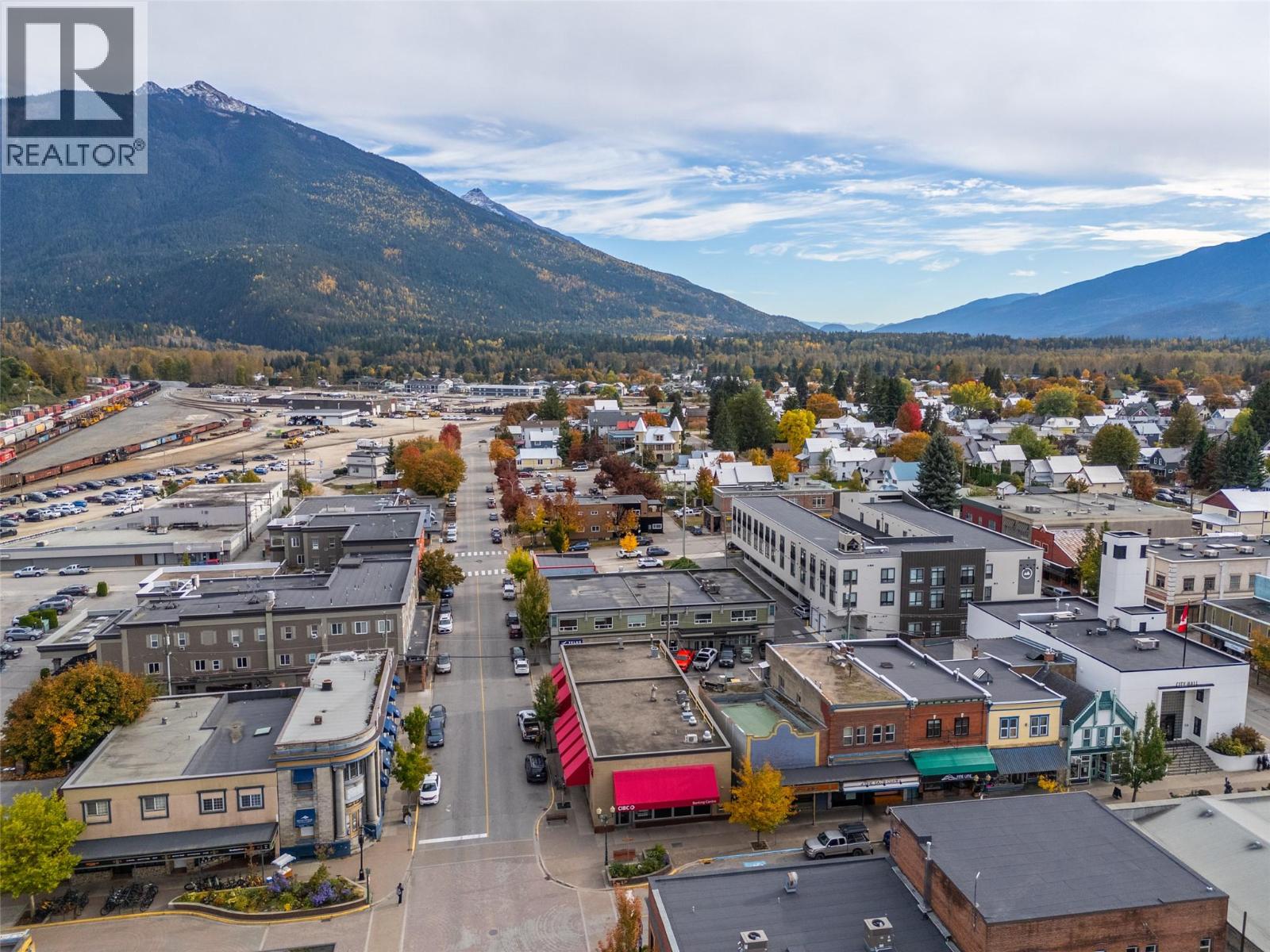 206 Mackenzie Avenue, Revelstoke, British Columbia  V0E 2S0 - Photo 8 - 10399244