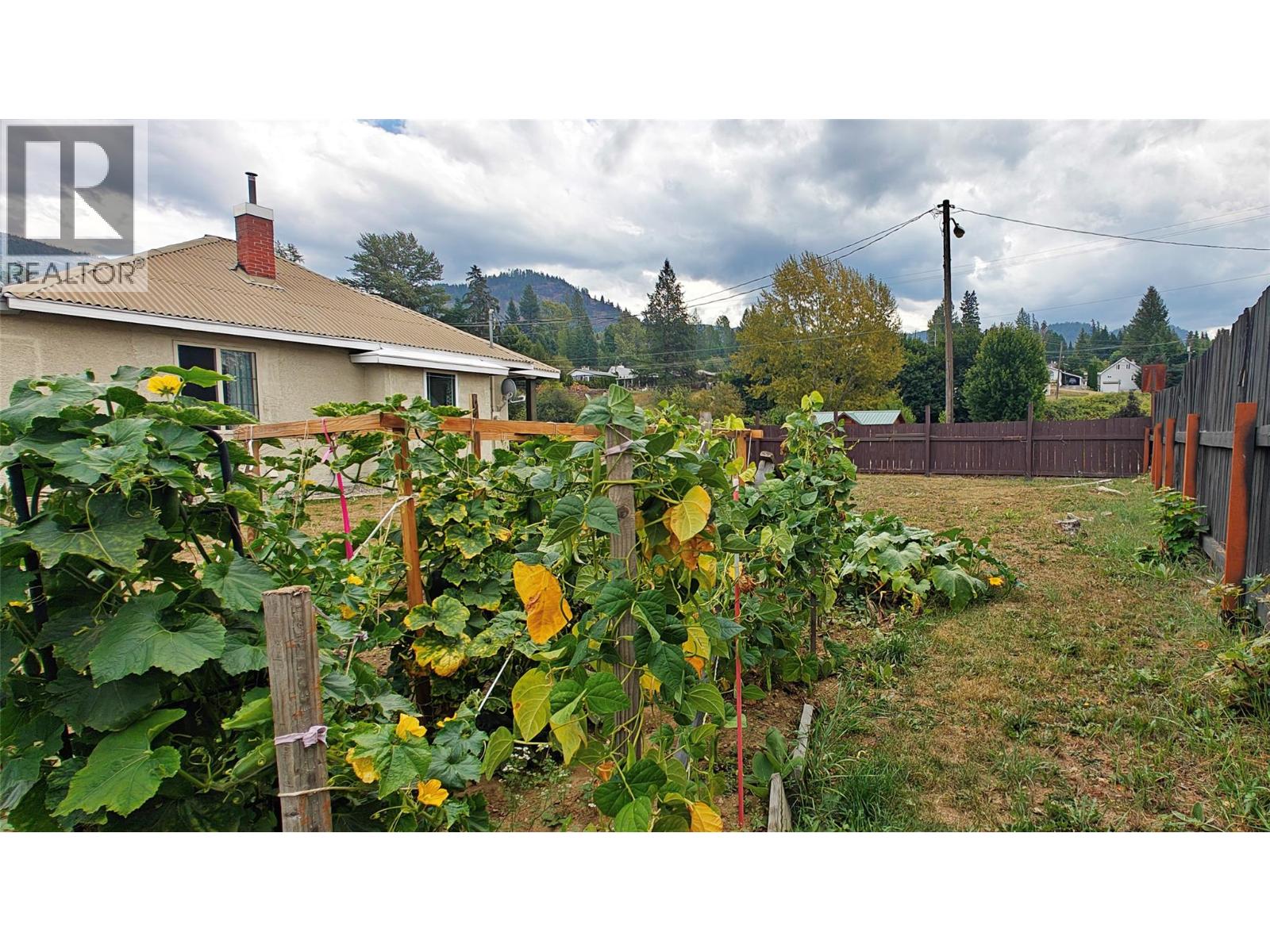 1939 Beaver Street E, Fruitvale, British Columbia  V0G 1L0 - Photo 28 - 10399238
