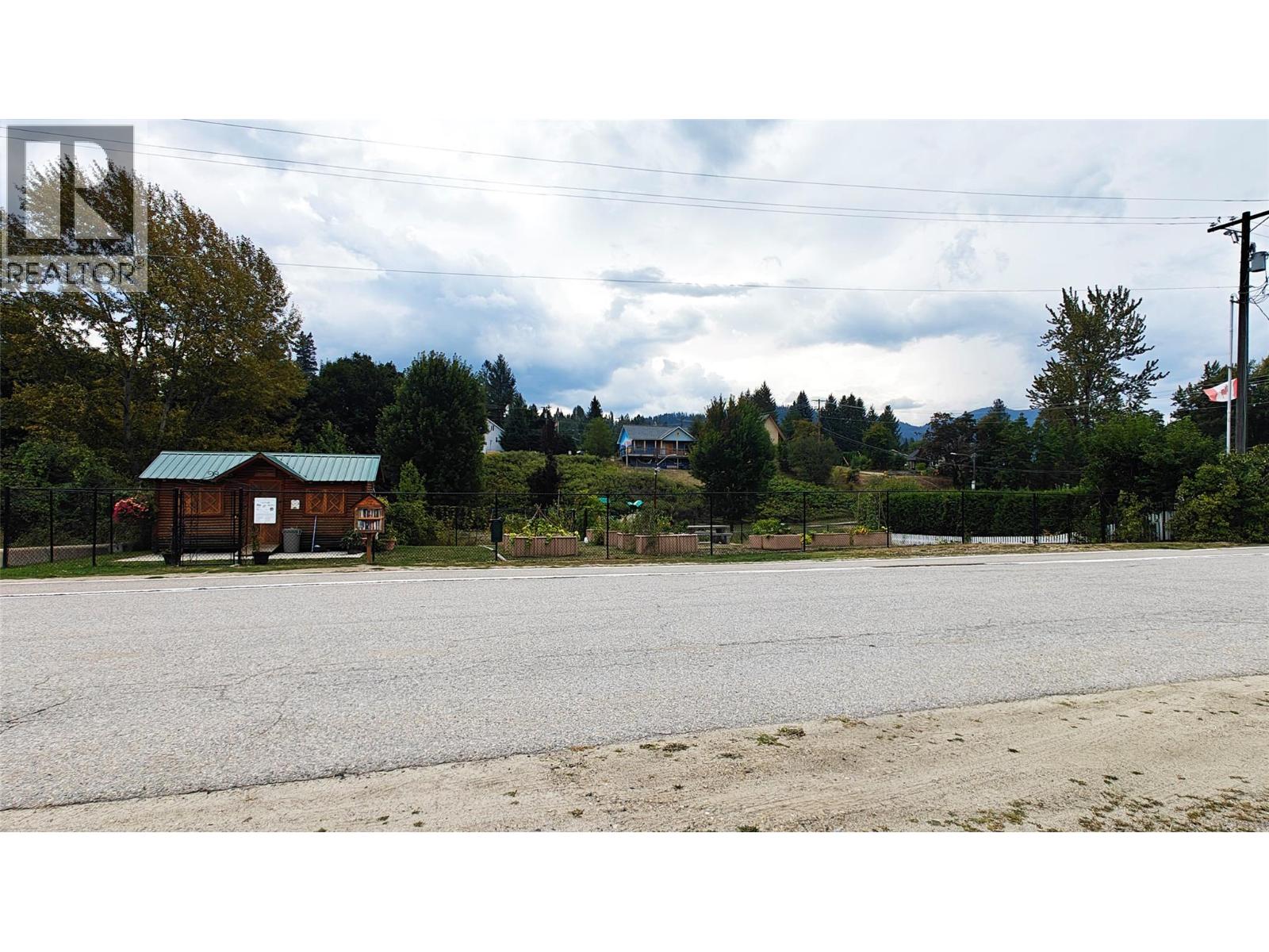 1939 Beaver Street E, Fruitvale, British Columbia  V0G 1L0 - Photo 34 - 10399238
