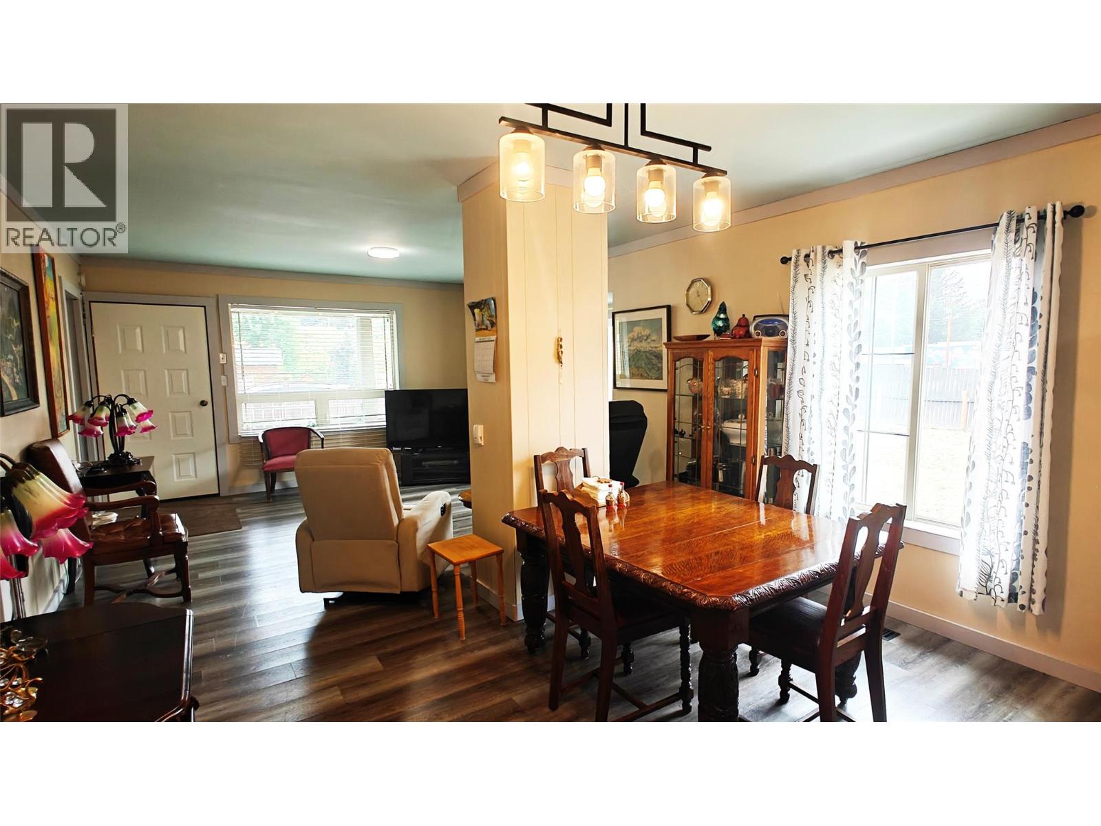 1939 Beaver Street E, Fruitvale, British Columbia  V0G 1L0 - Photo 7 - 10399238