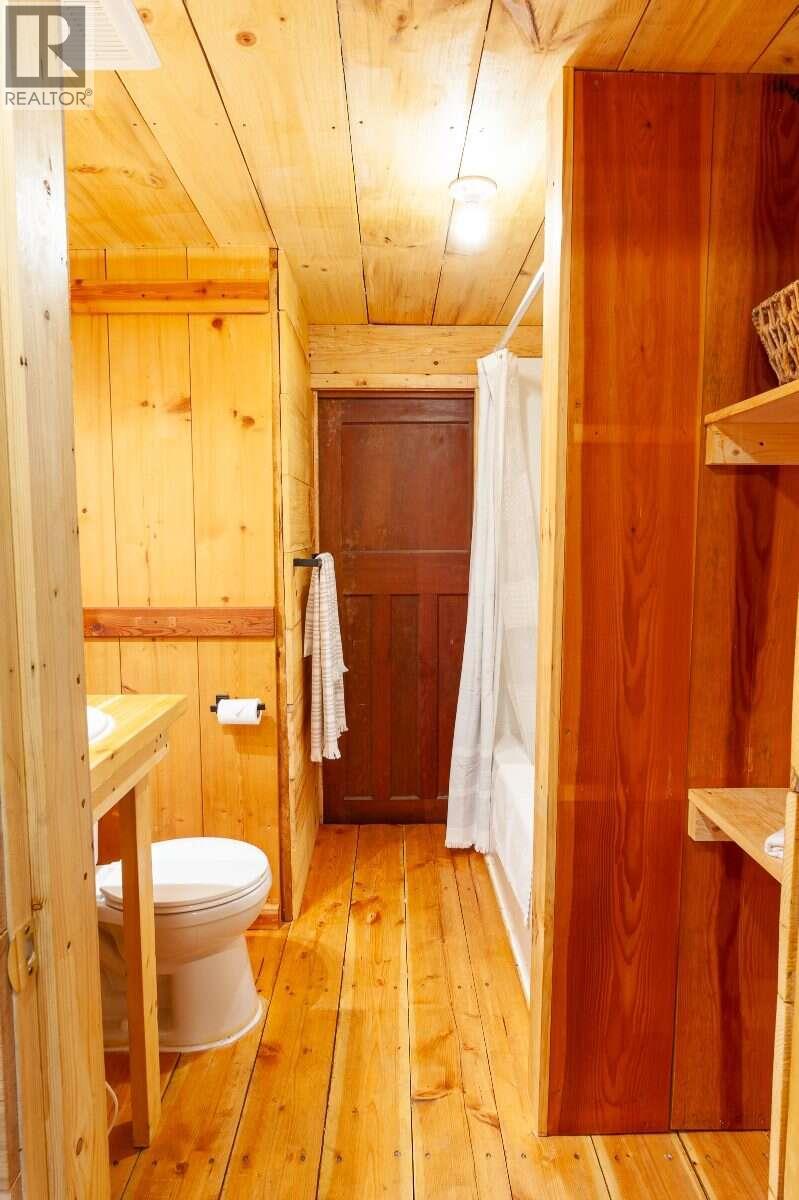 804 Applegrove Road, Fauquier, British Columbia  V0G 1J0 - Photo 20 - 10399628