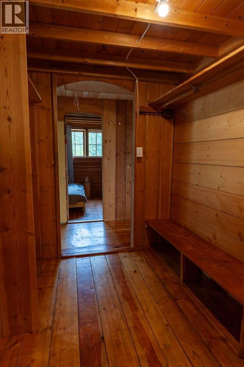 804 Applegrove Road, Fauquier, British Columbia  V0G 1J0 - Photo 21 - 10399628
