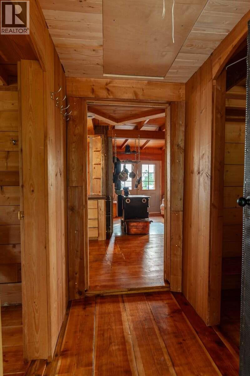 804 Applegrove Road, Fauquier, British Columbia  V0G 1J0 - Photo 23 - 10399628