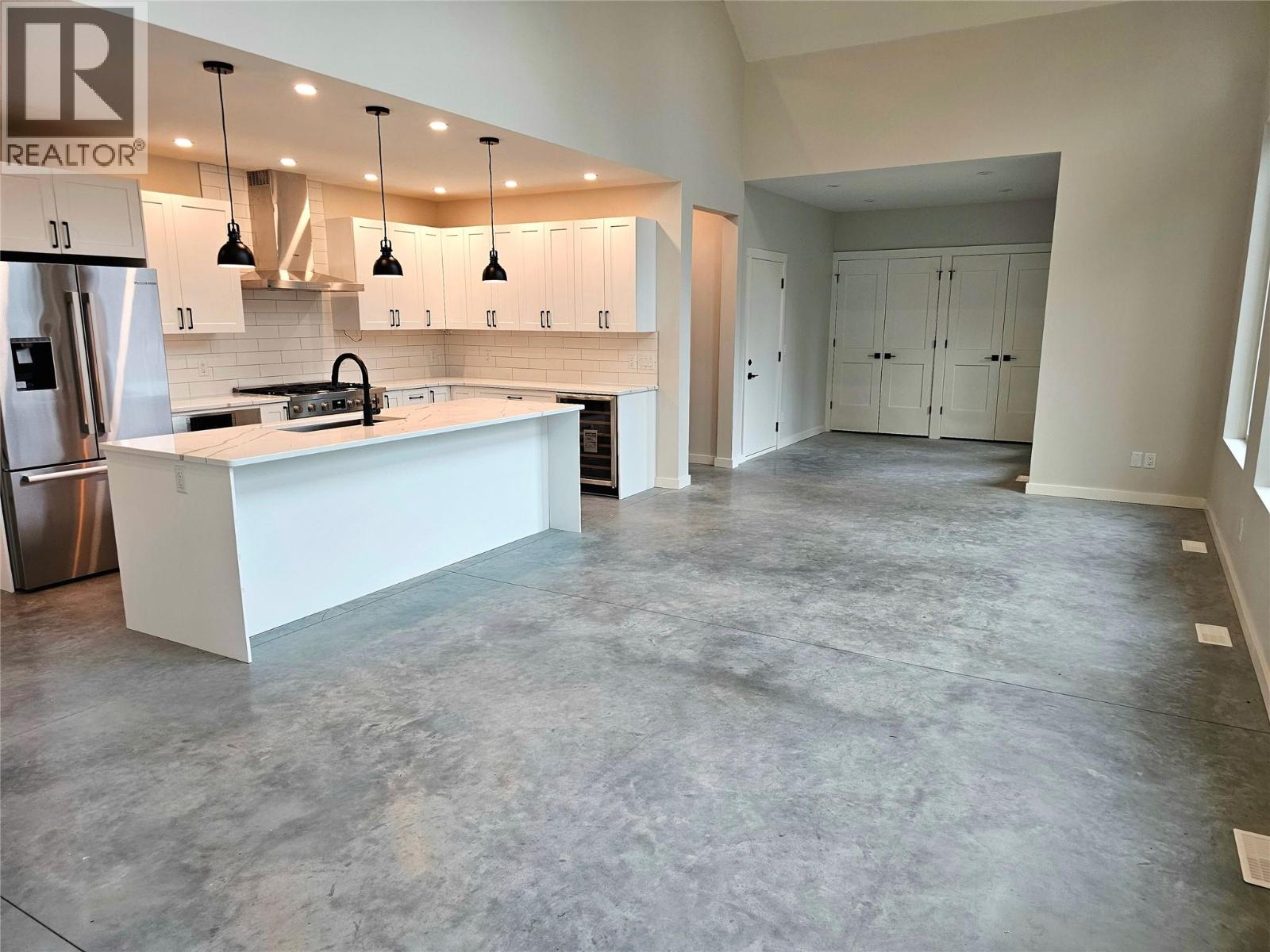 2801 Harlow Road, Nelson, British Columbia  V1L 6L3 - Photo 13 - 10399511