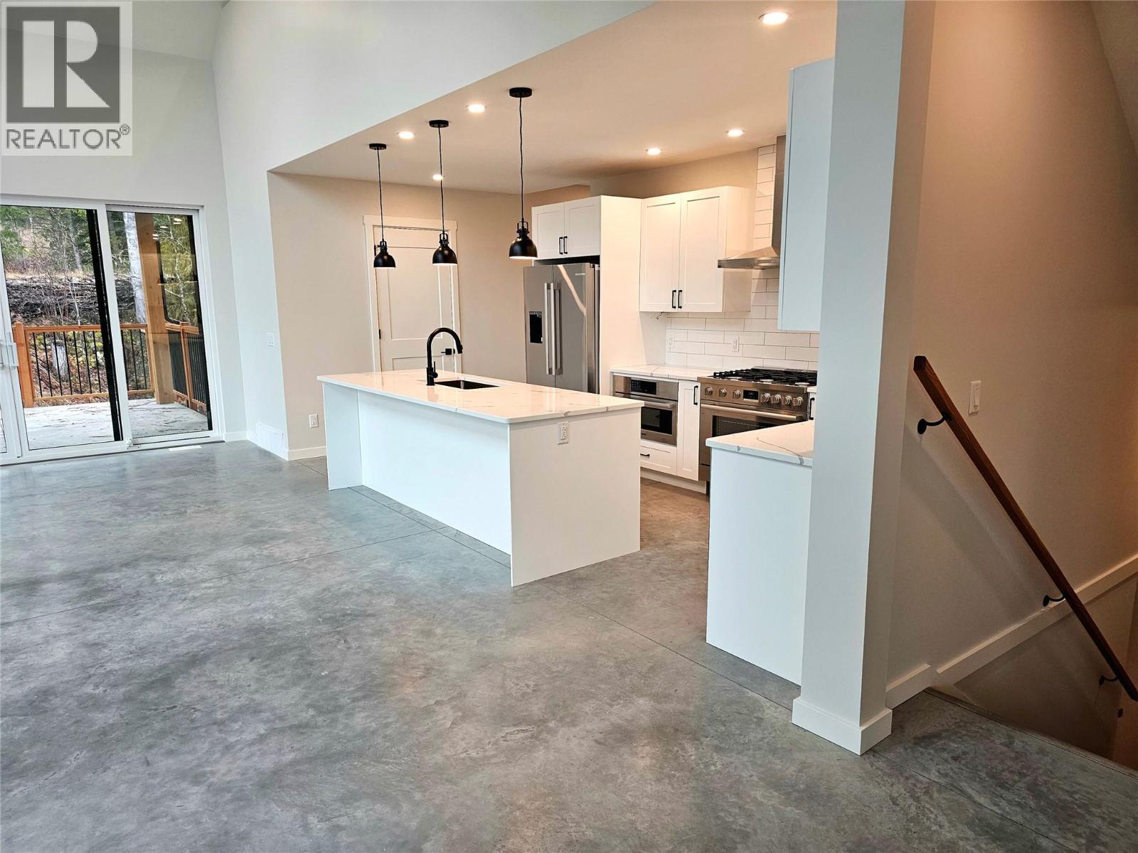 2801 Harlow Road, Nelson, British Columbia  V1L 6L3 - Photo 14 - 10399511