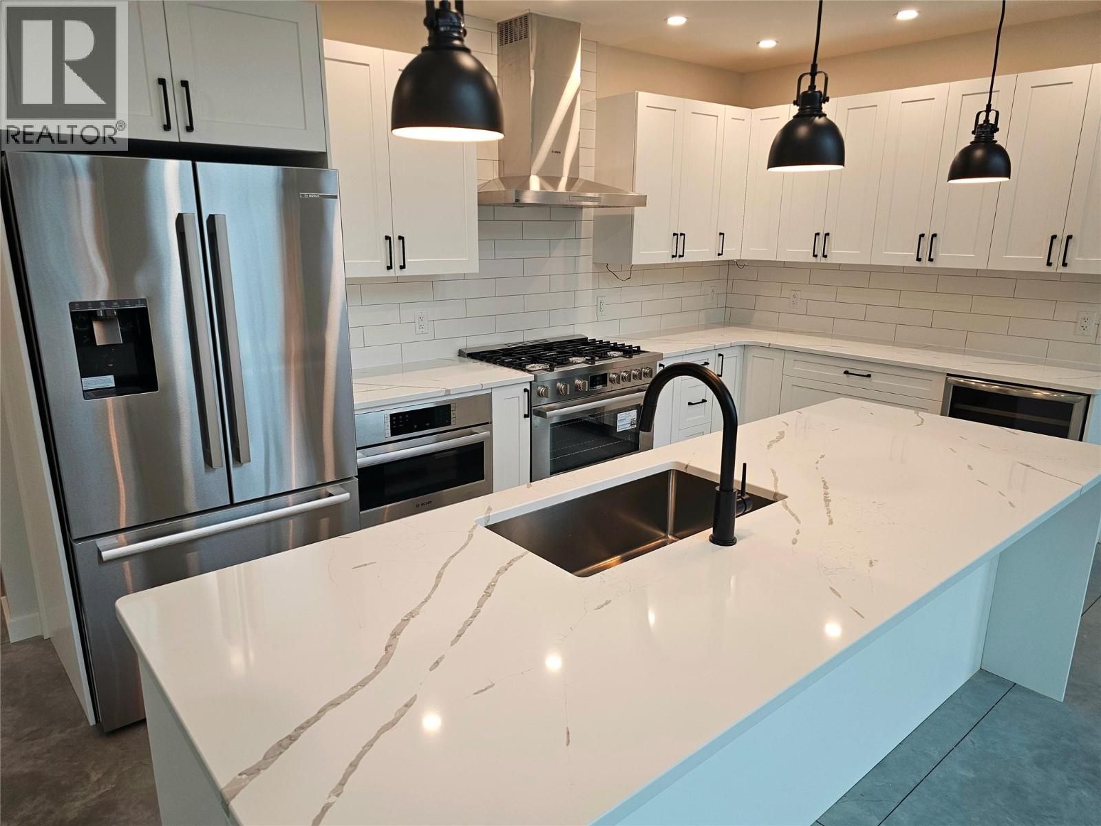 2801 Harlow Road, Nelson, British Columbia  V1L 6L3 - Photo 16 - 10399511