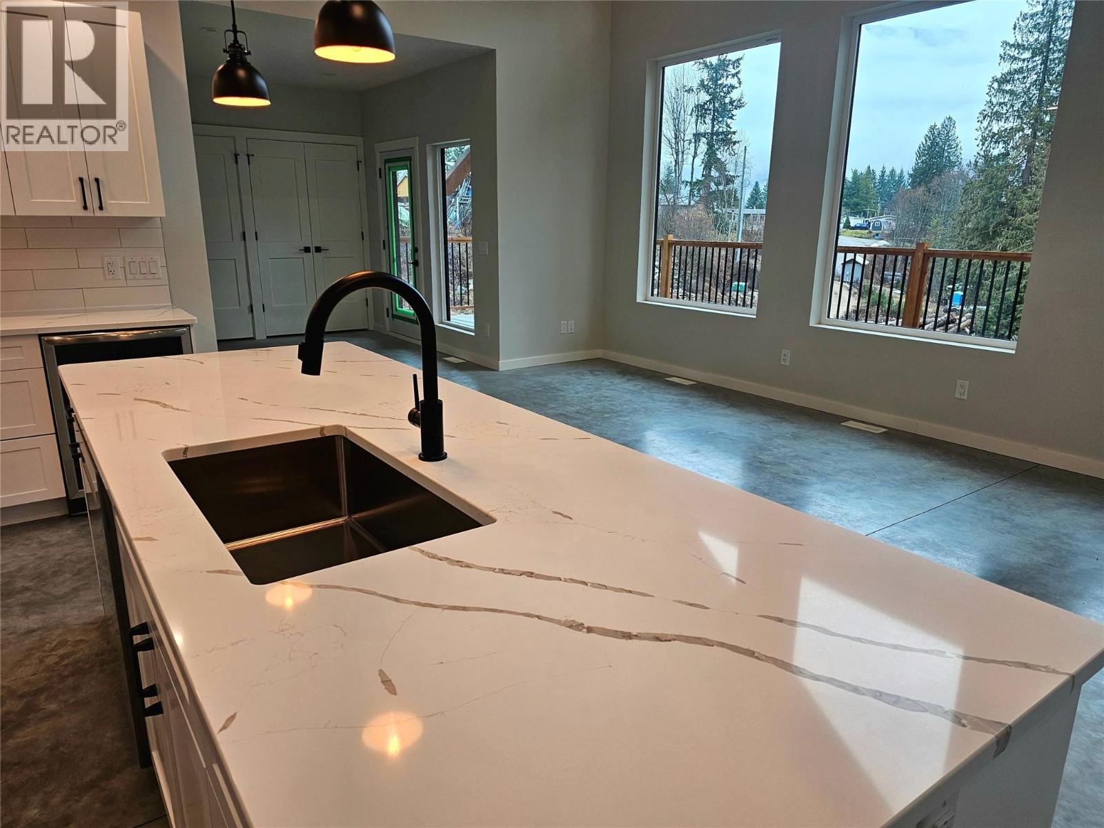 2801 Harlow Road, Nelson, British Columbia  V1L 6L3 - Photo 17 - 10399511