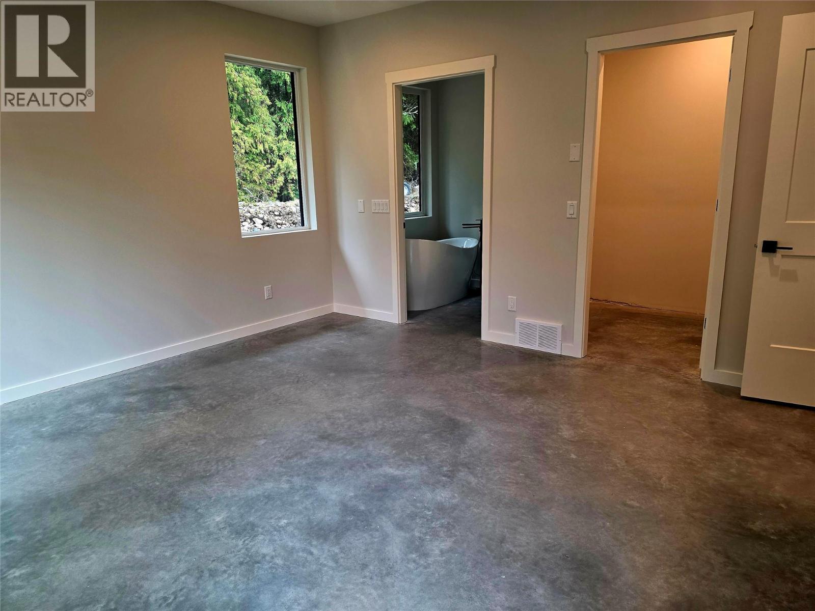 2801 Harlow Road, Nelson, British Columbia  V1L 6L3 - Photo 20 - 10399511