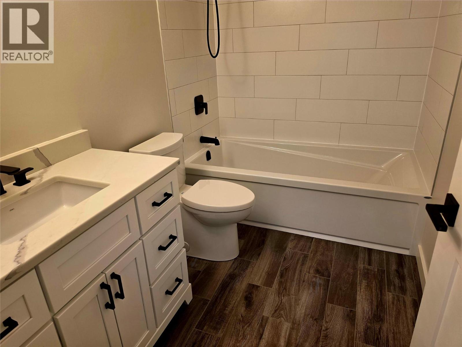2801 Harlow Road, Nelson, British Columbia  V1L 6L3 - Photo 35 - 10399511