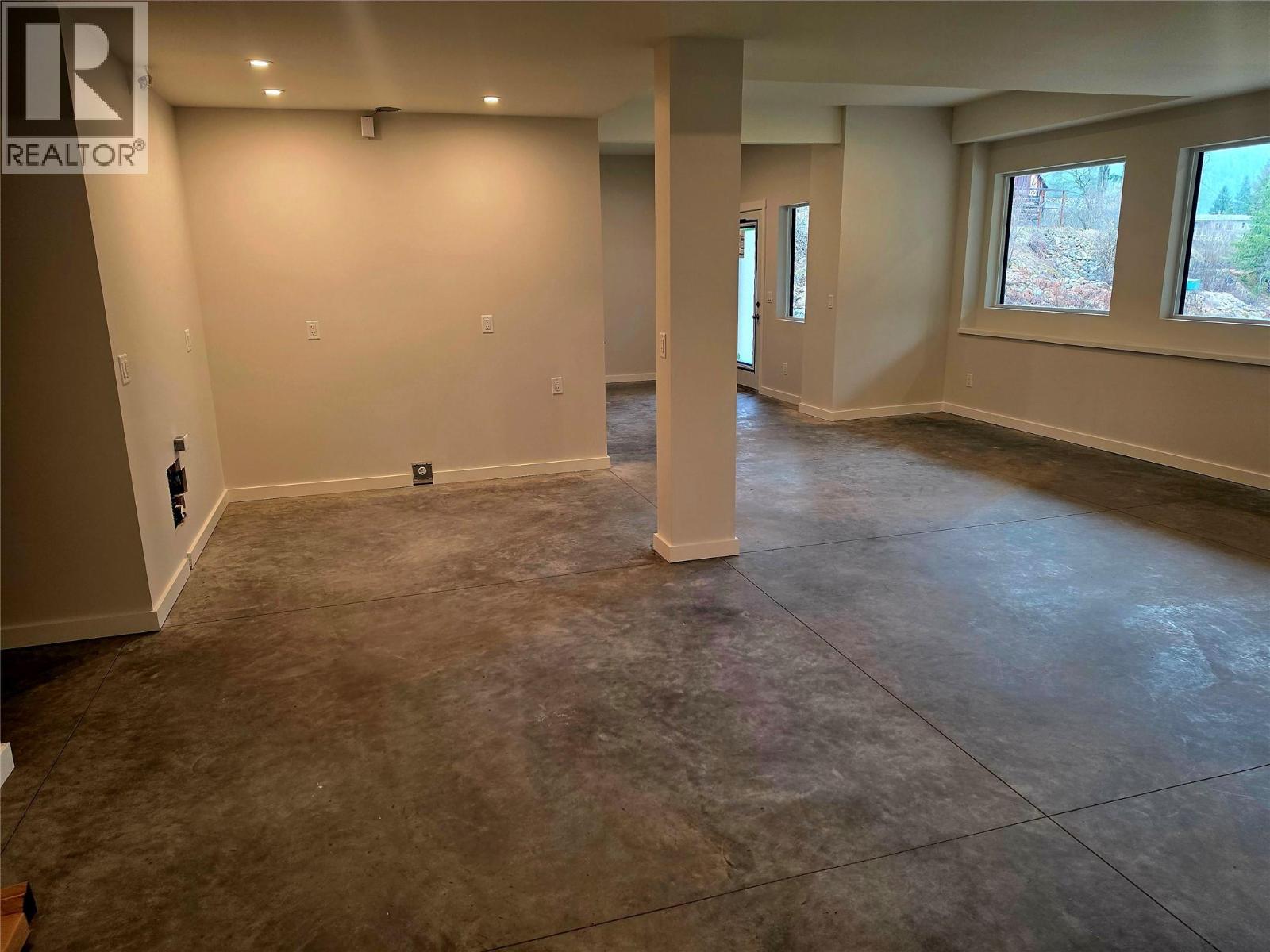 2801 Harlow Road, Nelson, British Columbia  V1L 6L3 - Photo 45 - 10399511
