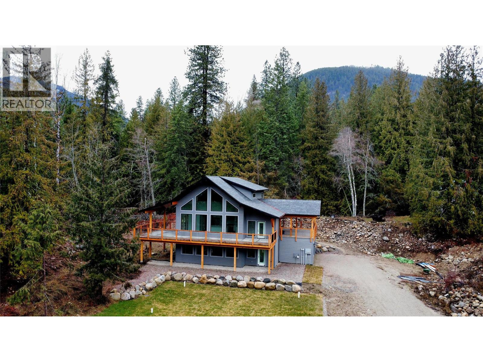 2801 Harlow Road, Nelson, British Columbia  V1L 6L3 - Photo 66 - 10399511