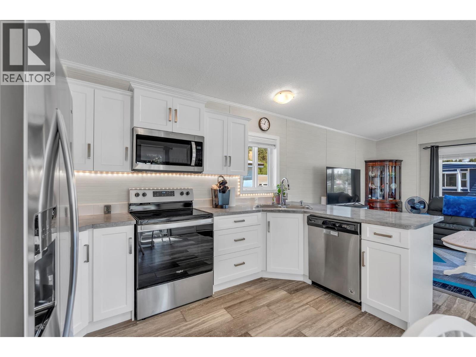 473 Corina Ave Unit# 33, Princeton, British Columbia  V0X 1W0 - Photo 5 - 10399417