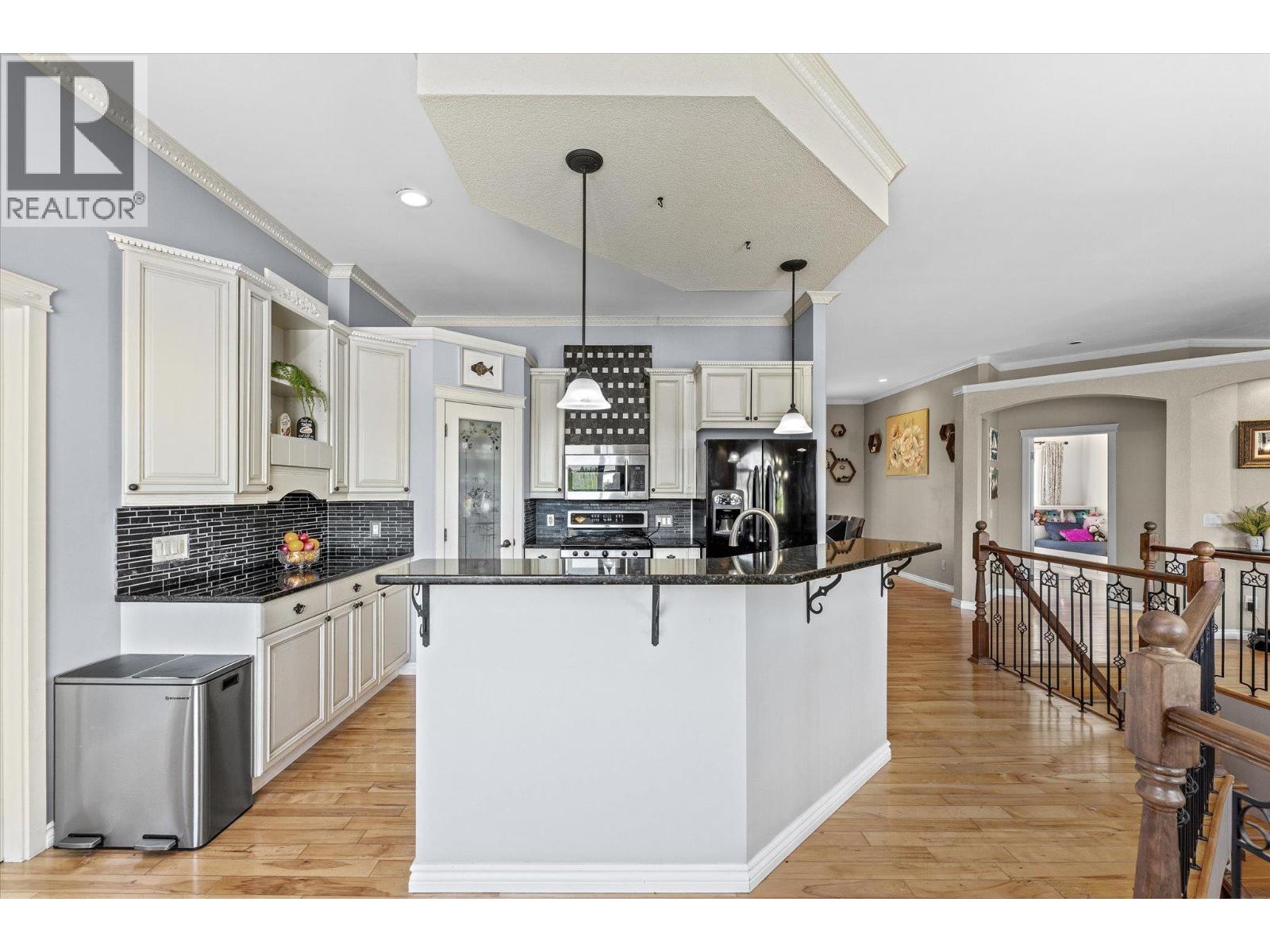 2977 Valentino Court, Kelowna, British Columbia  V1V 2S3 - Photo 8 - 10399641
