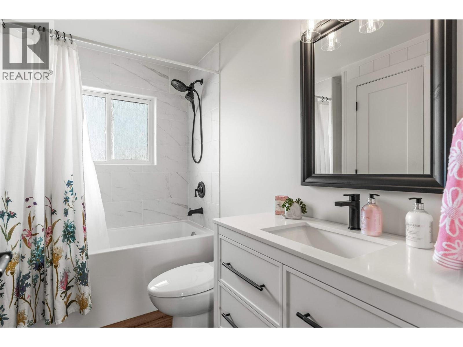 6550 Herry Road, Vernon, British Columbia  V1B 3T6 - Photo 22 - 10399547