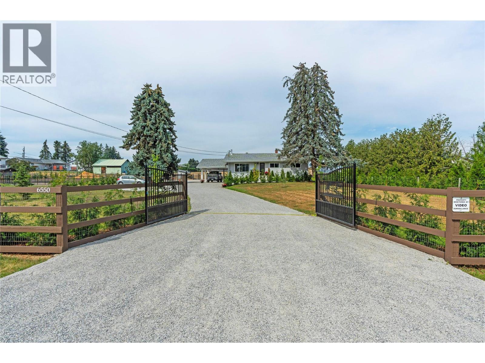 6550 Herry Road, Vernon, British Columbia  V1B 3T6 - Photo 3 - 10399547