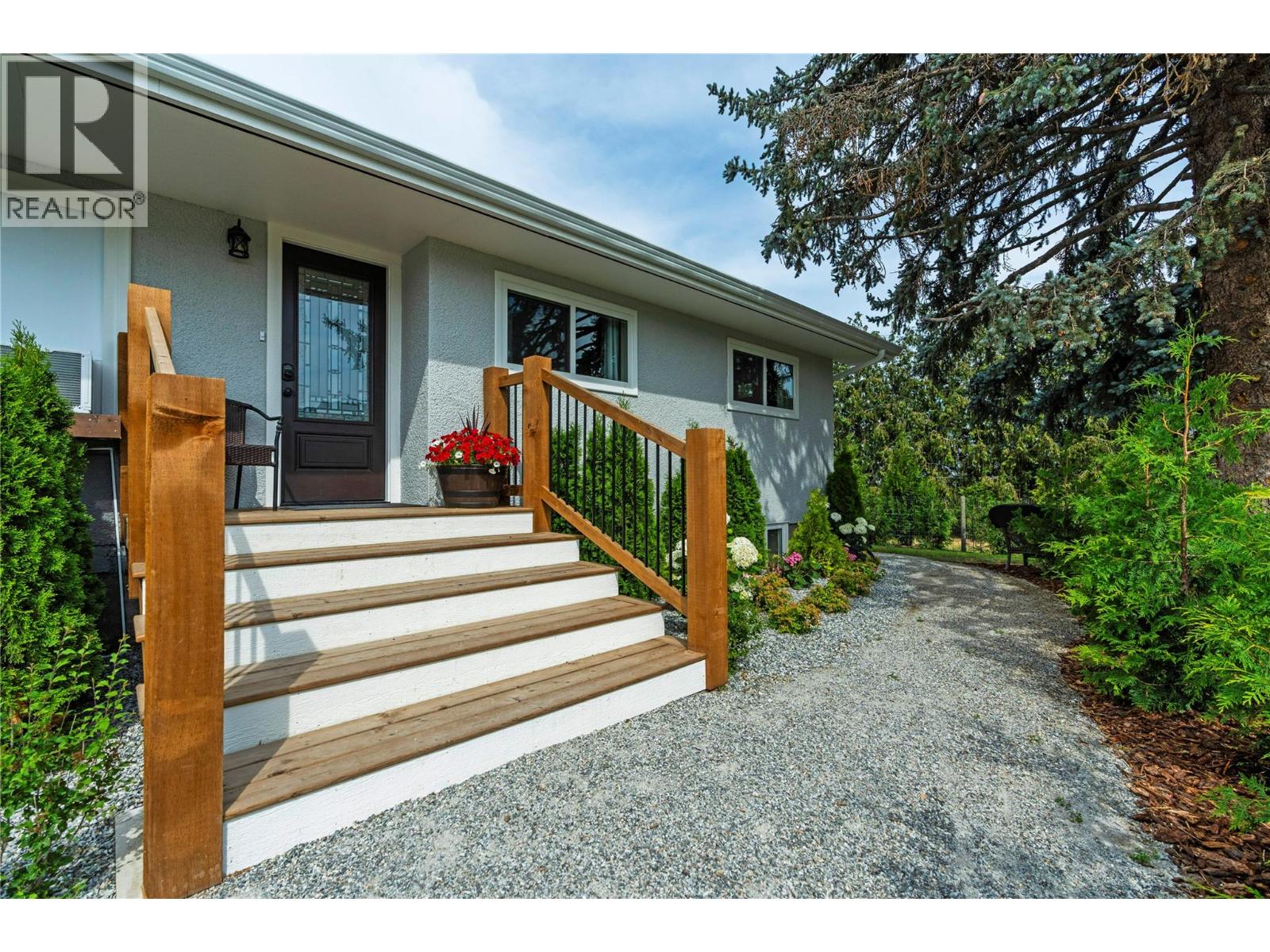 6550 Herry Road, Vernon, British Columbia  V1B 3T6 - Photo 6 - 10399547