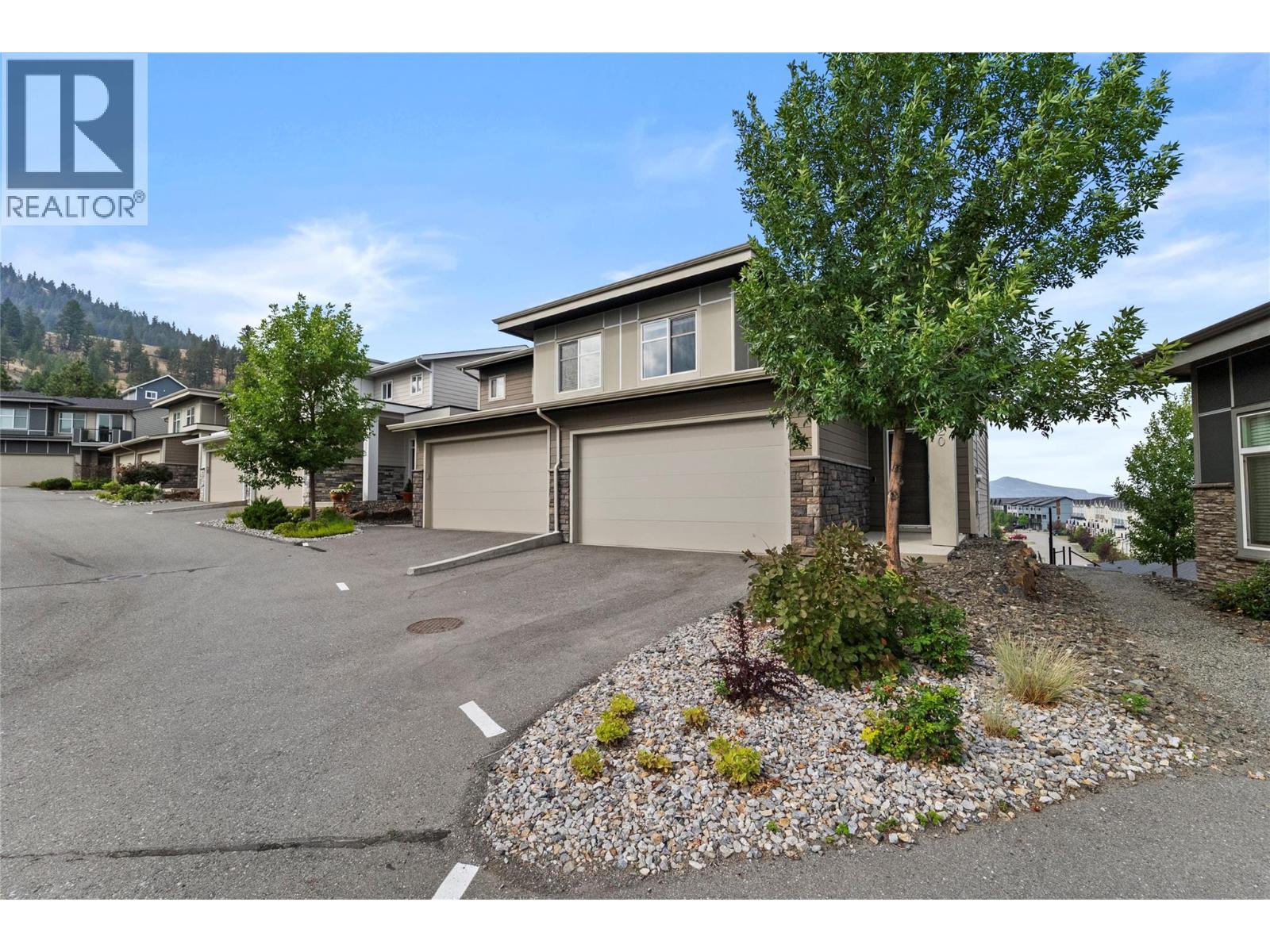 1993 Qu'appelle Boulevard Unit# 120, Kamloops, British Columbia  V2E 0C2 - Photo 2 - 10397876
