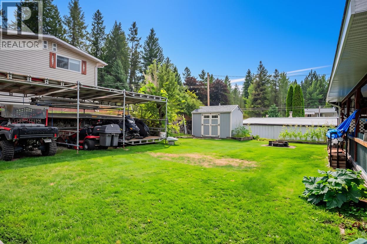 1664 Maida Road, Christina Lake, British Columbia  V0H 1E3 - Photo 36 - 10399202