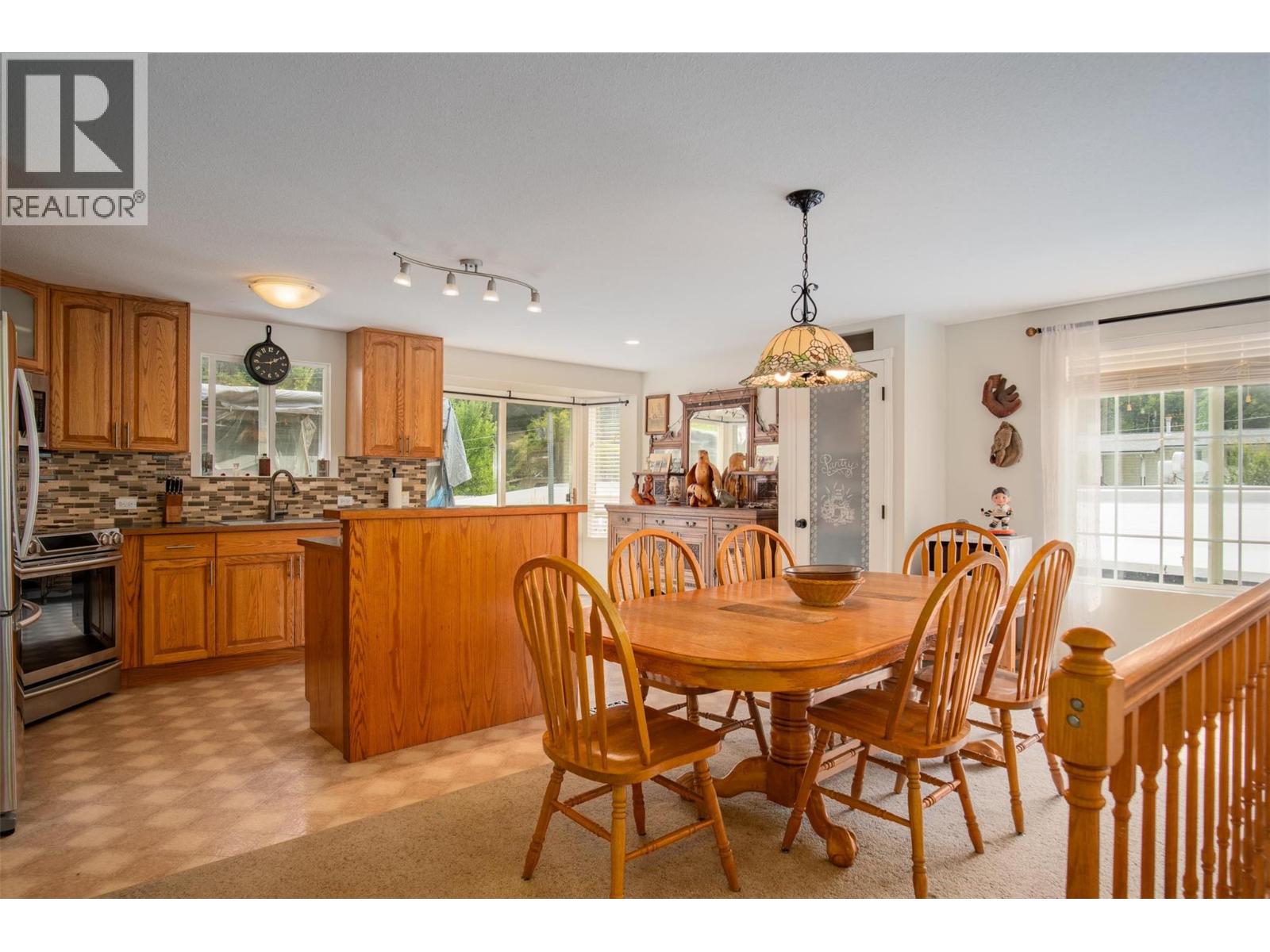 1664 Maida Road, Christina Lake, British Columbia  V0H 1E3 - Photo 4 - 10399202