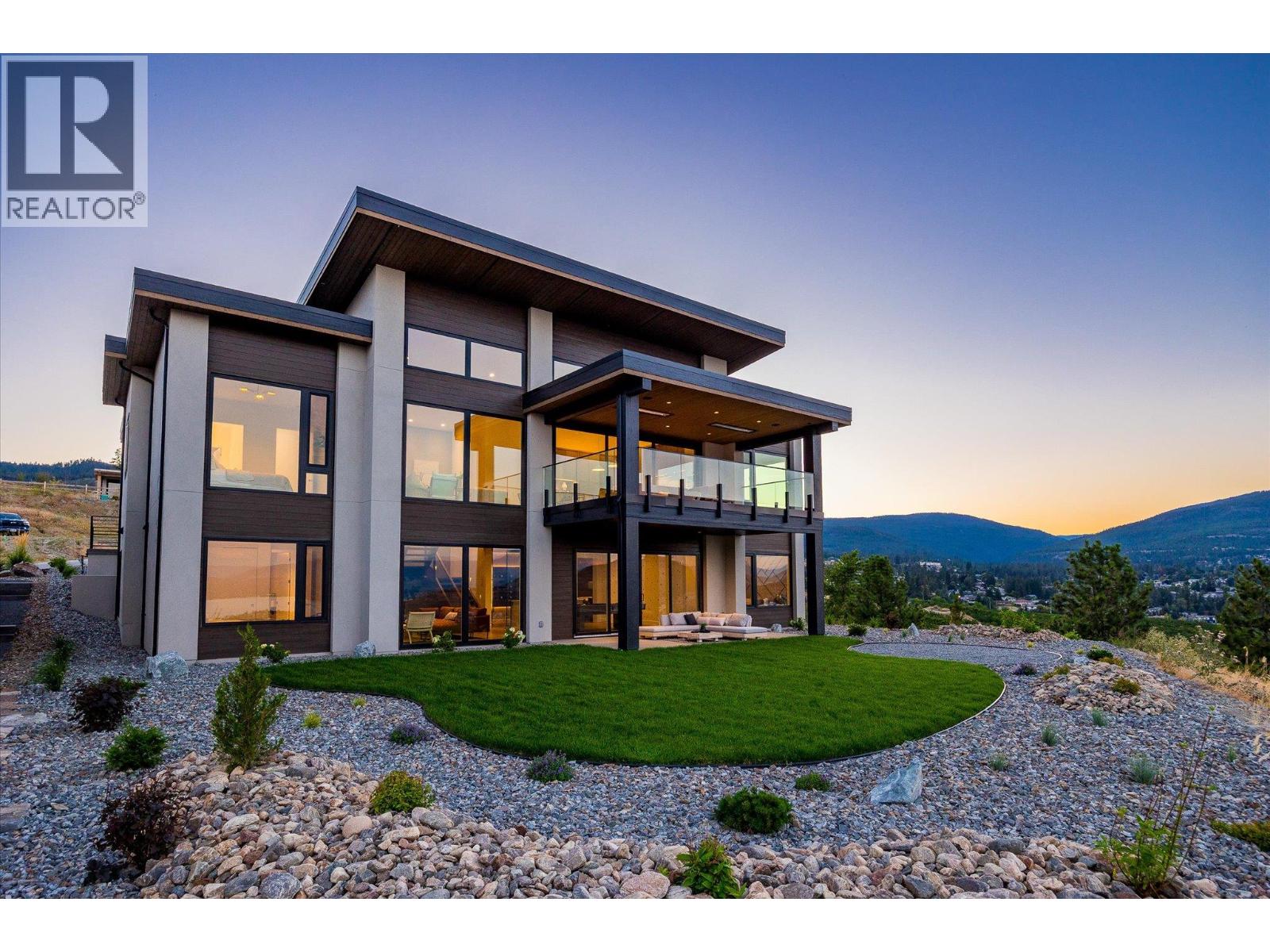 4011 Sunstone Street, West Kelowna, British Columbia  V4T 2K6 - Photo 4 - 10398067