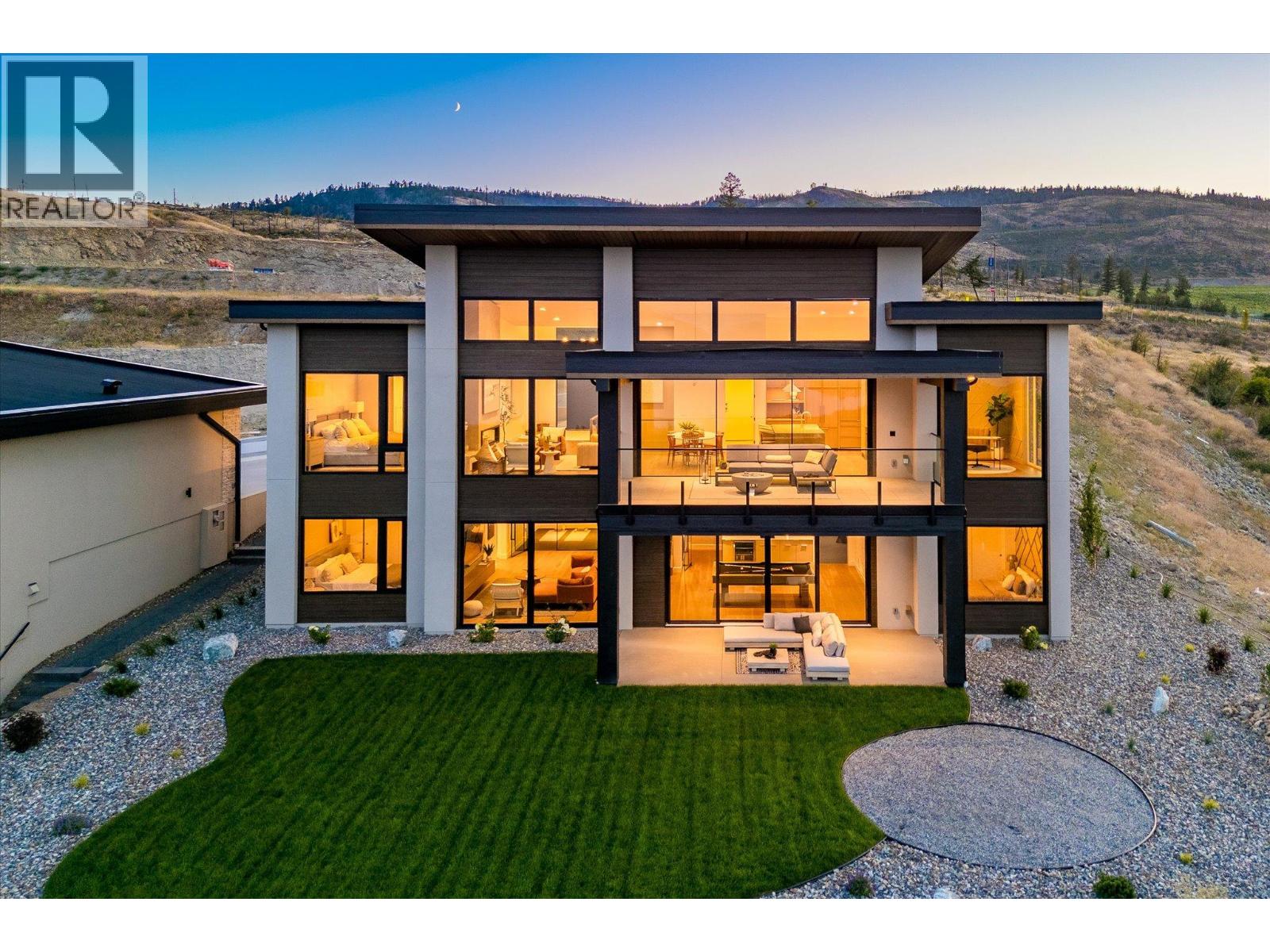 4011 Sunstone Street, West Kelowna, British Columbia  V4T 2K6 - Photo 54 - 10398067