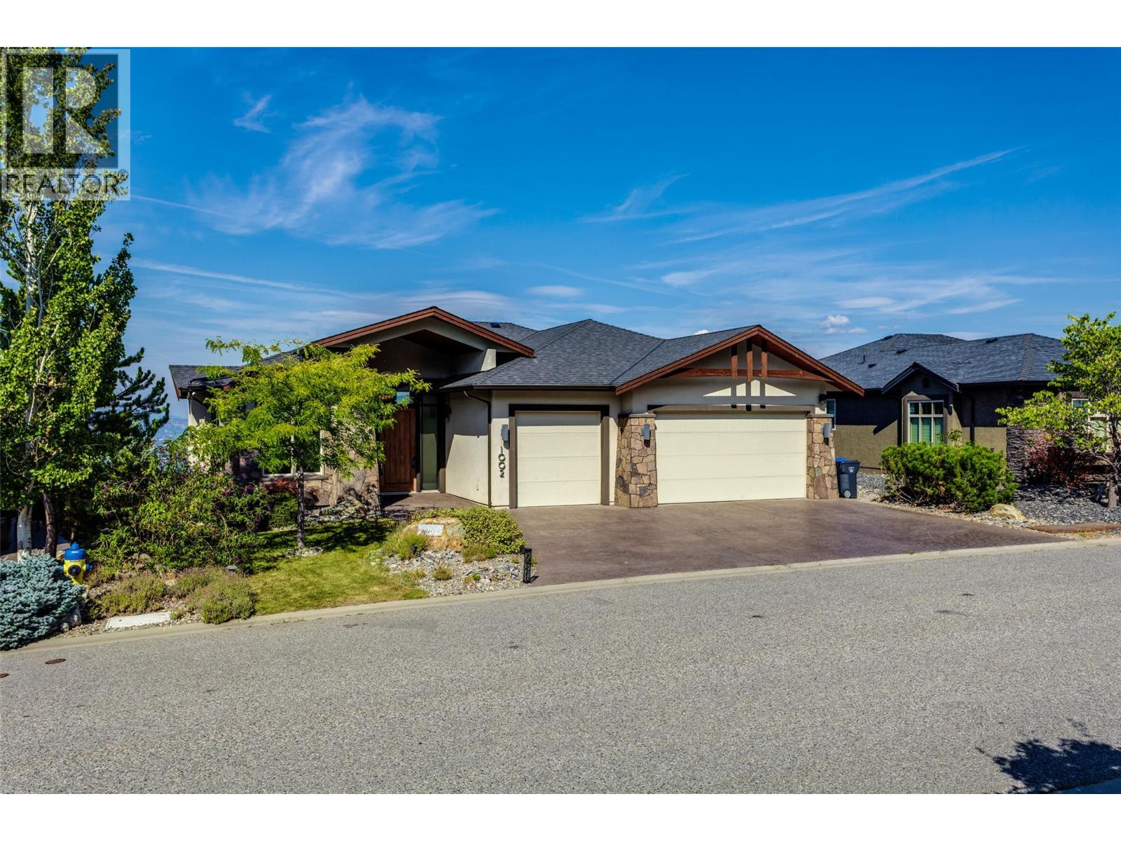 1002 Hewetson Avenue, Kelowna, British Columbia  V1W 5H8 - Photo 2 - 10399509