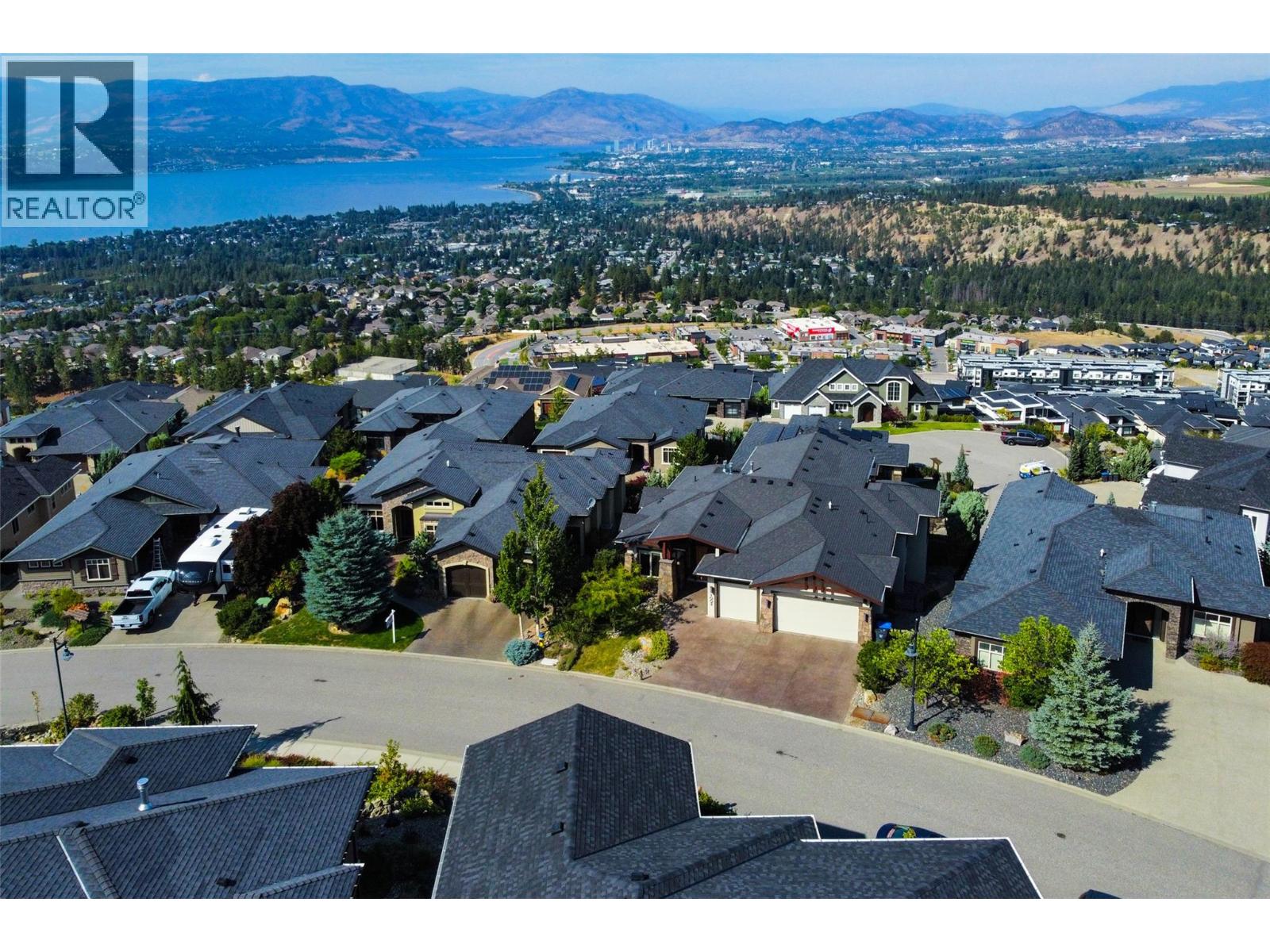 1002 Hewetson Avenue, Kelowna, British Columbia  V1W 5H8 - Photo 3 - 10399509