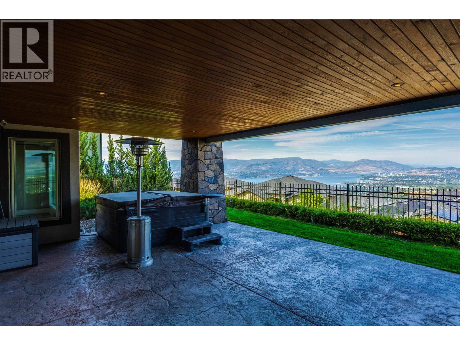 1002 Hewetson Avenue, Kelowna, British Columbia  V1W 5H8 - Photo 38 - 10399509
