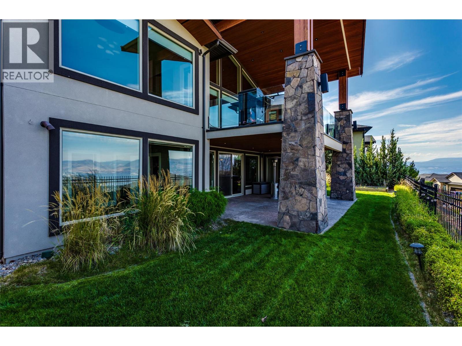 1002 Hewetson Avenue, Kelowna, British Columbia  V1W 5H8 - Photo 40 - 10399509