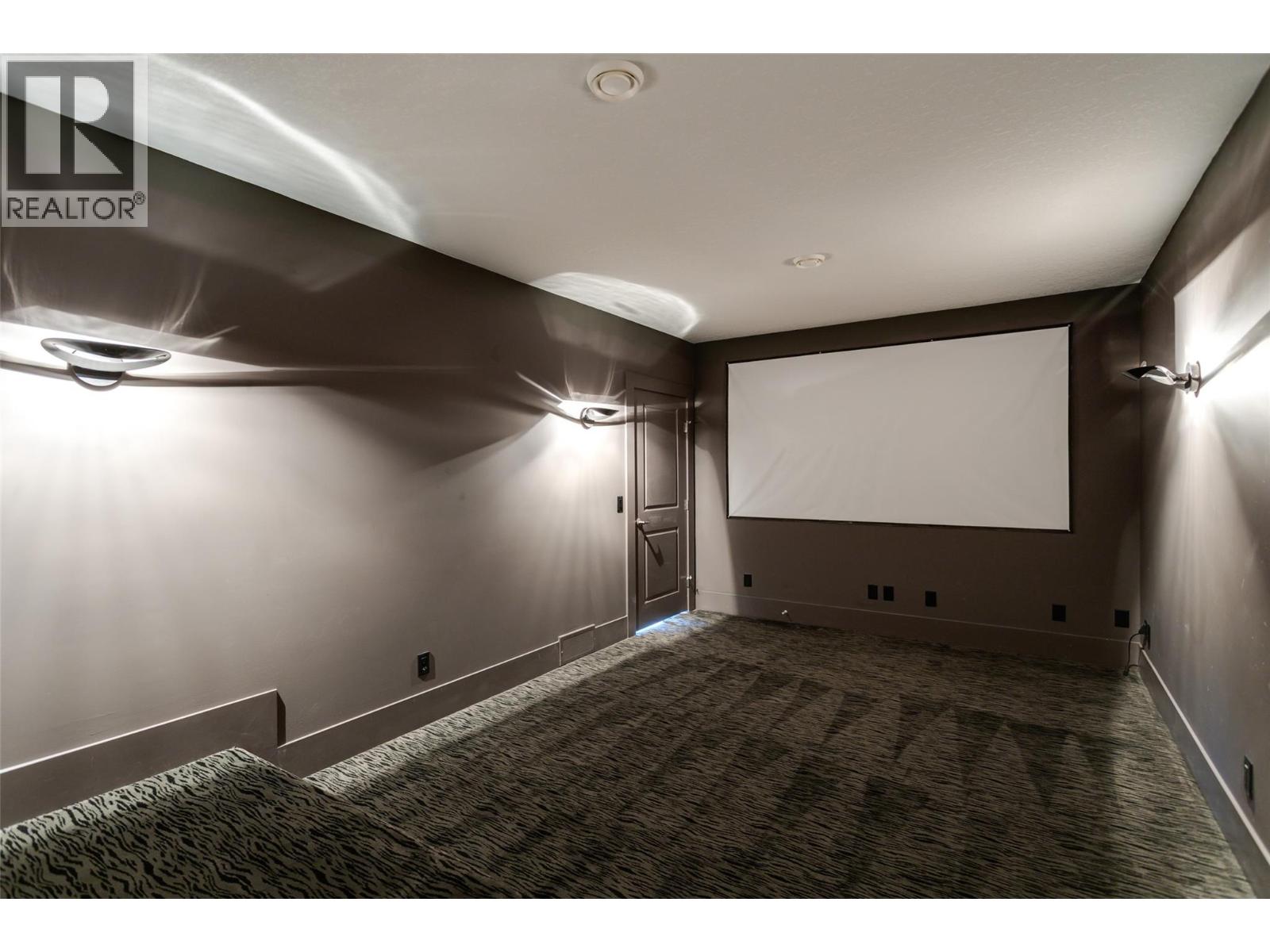 1002 Hewetson Avenue, Kelowna, British Columbia  V1W 5H8 - Photo 45 - 10399509