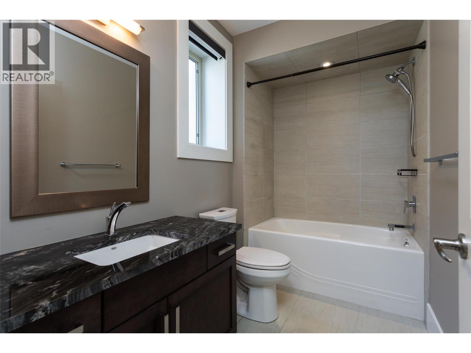 1002 Hewetson Avenue, Kelowna, British Columbia  V1W 5H8 - Photo 50 - 10399509