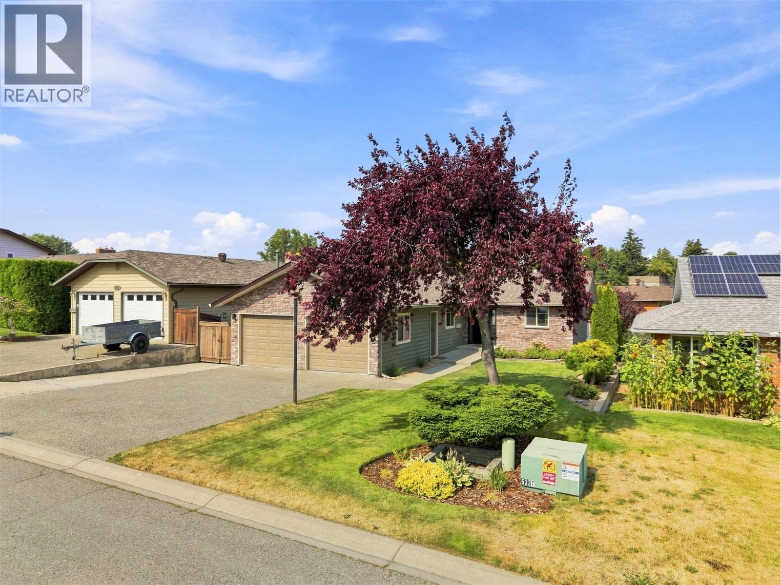 636 Braemar Drive, Kamloops, British Columbia  V1S 1H9 - Photo 2 - 10399353
