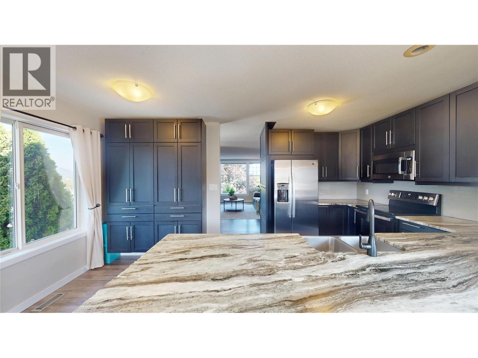 1643 Staple Crescent, Cranbrook, British Columbia  V1C 6J1 - Photo 15 - 10398991