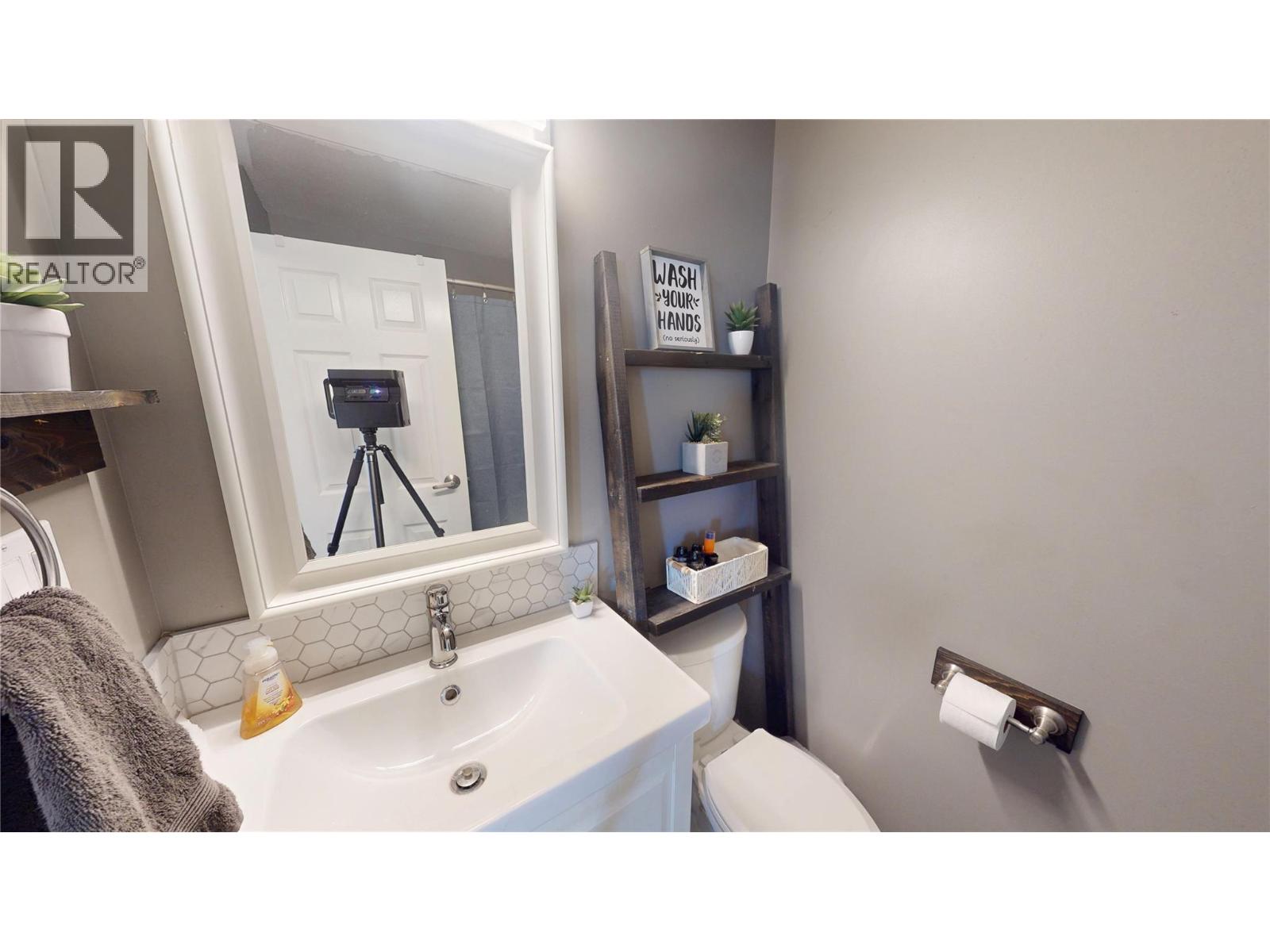1643 Staple Crescent, Cranbrook, British Columbia  V1C 6J1 - Photo 27 - 10398991