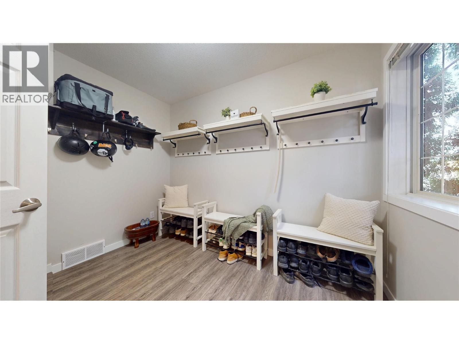 1643 Staple Crescent, Cranbrook, British Columbia  V1C 6J1 - Photo 28 - 10398991