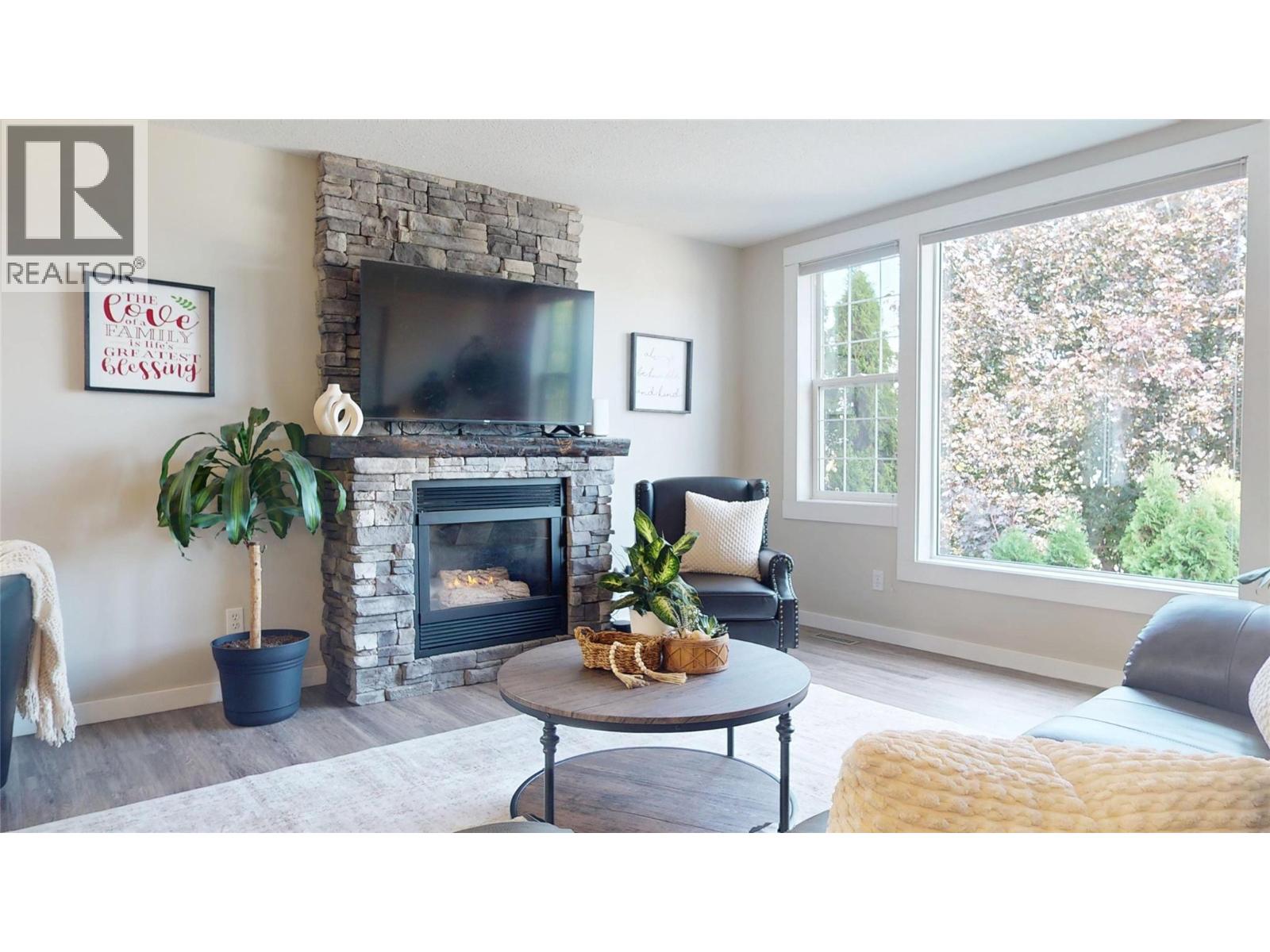 1643 Staple Crescent, Cranbrook, British Columbia  V1C 6J1 - Photo 6 - 10398991
