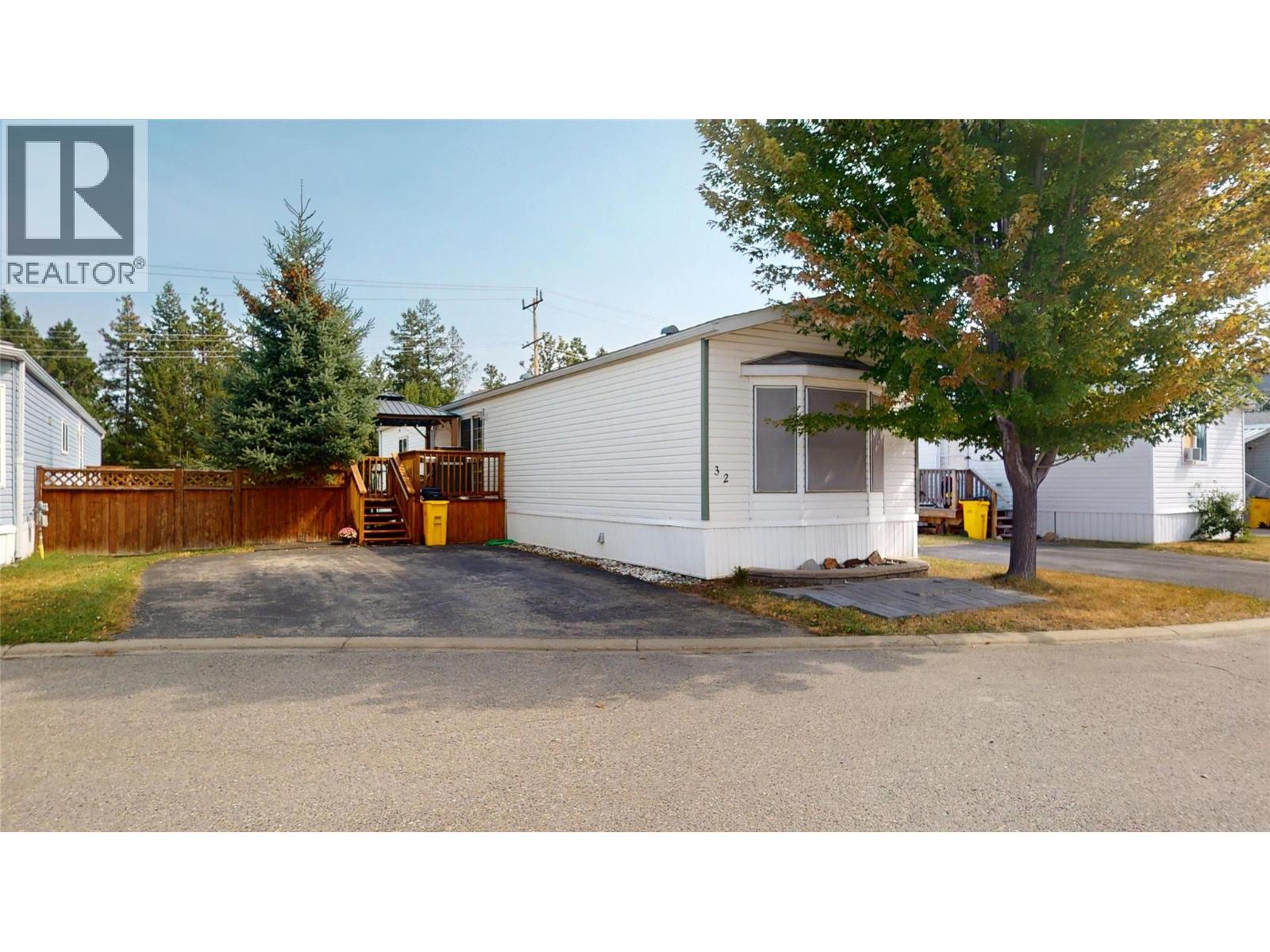 2424 Industrial #2 Road Unit# 32, Cranbrook, British Columbia  V1C 6H3 - Photo 1 - 10398794