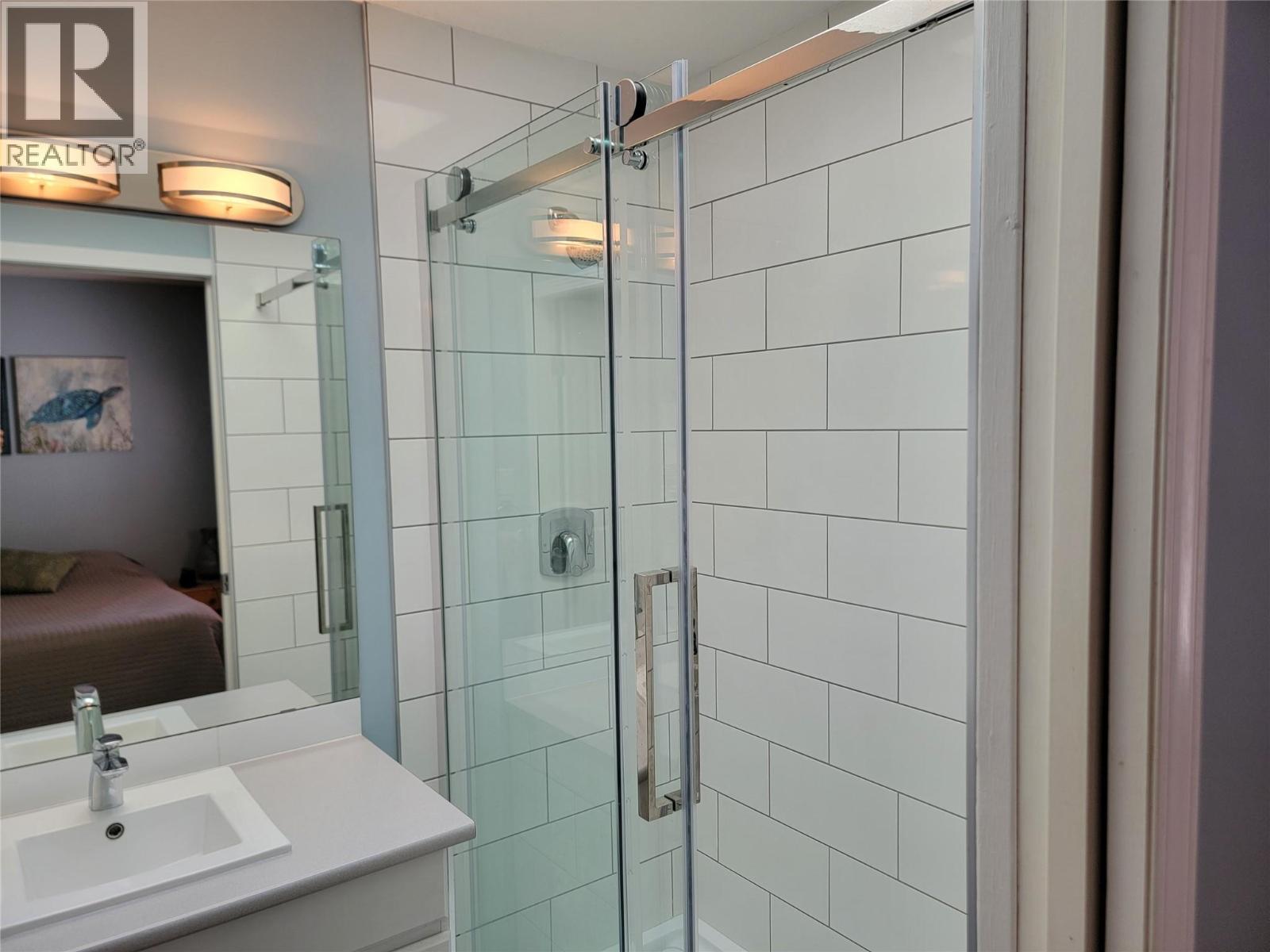 707 12th Avenue, Keremeos, British Columbia  V0X 1N3 - Photo 27 - 10399663